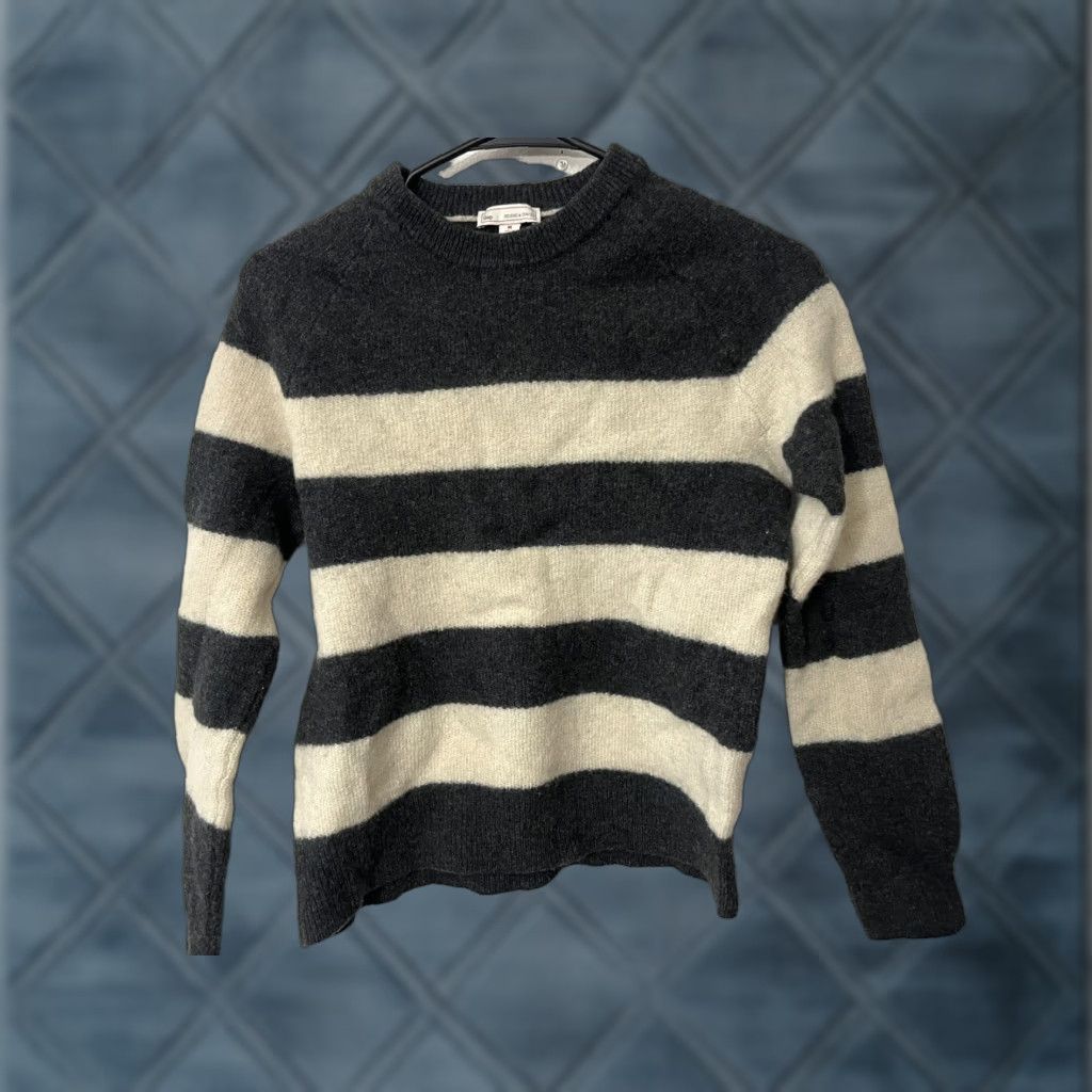 Gap Gap Knit Sweater Women’s Gray Striped Nylon Lambswool Size M Crew Neck Pullover Casual Fall Winter Spring Size M / US 6-8 / IT 42-44 - 1 Thumbnail