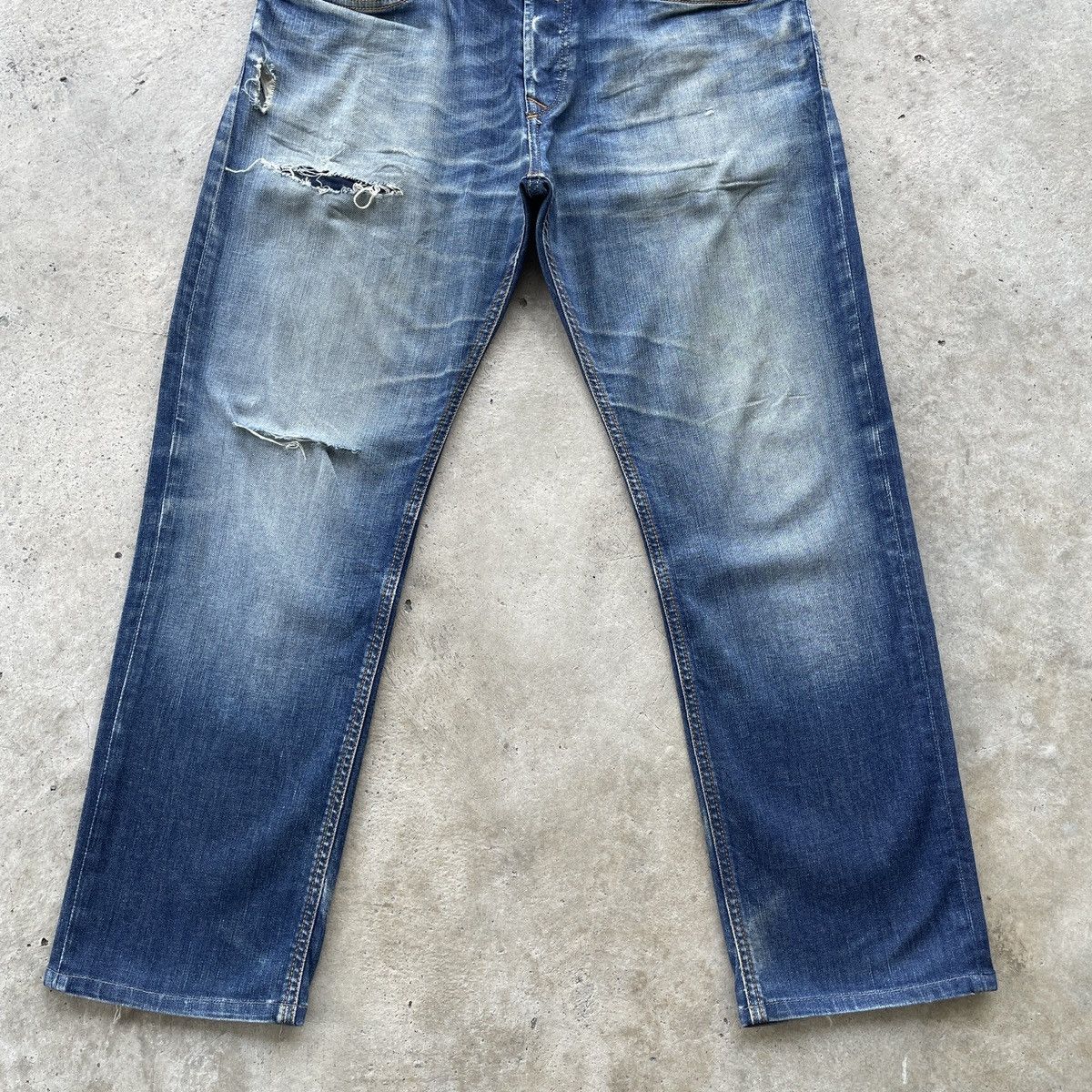 Diesel Vintage Diesel Industry Distressed Jeans Denim Faded Pants Size US 32 / EU 48 - 4 Thumbnail