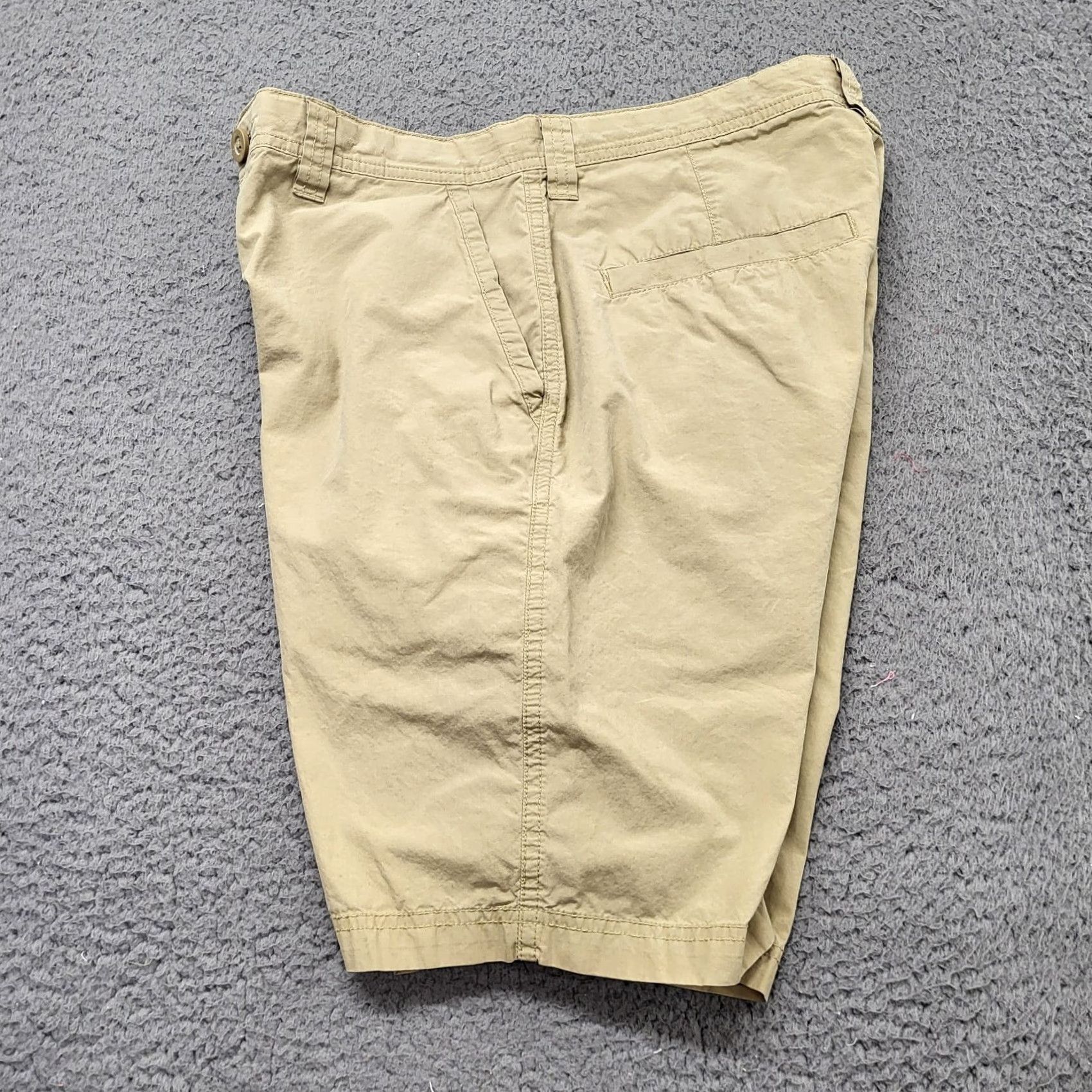 Vintage Columbia Shorts Men’s Size 32” Waist Tan Cotton Chino Pockets Khaki Preppy Golf Size US 32 / EU 48 - 4 Thumbnail