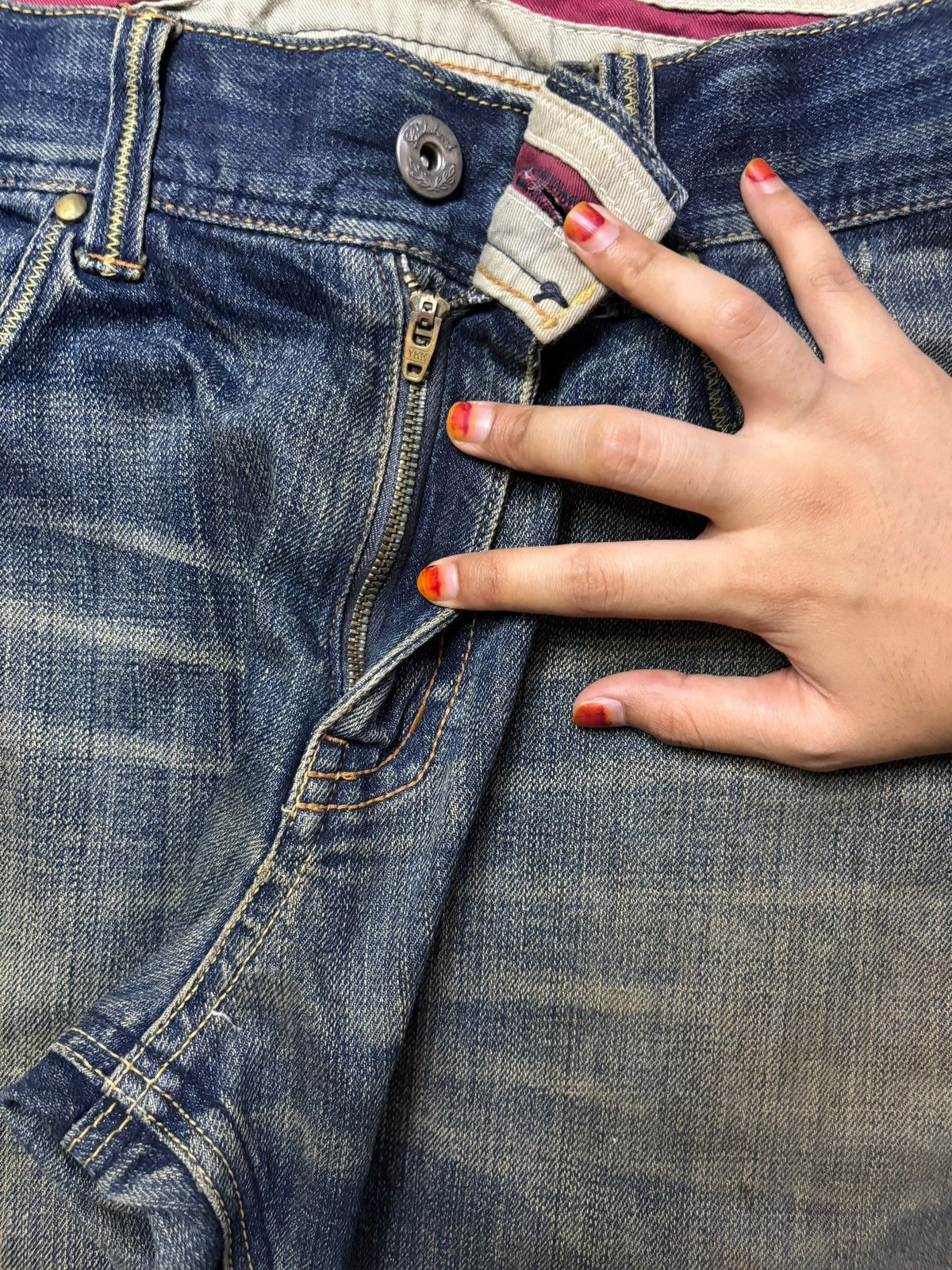 Japanese Brand Vintage Japanese Brand Mud Wash Distressed Loose Jeans Size US 32 / EU 48 - 3 Thumbnail