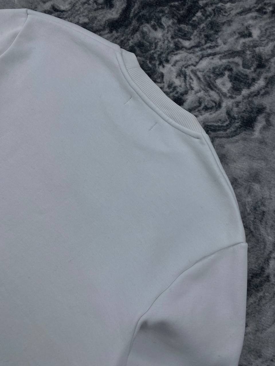 Fred Perry Fred Perry Big Logo Sweatshirt Men Size M White Size US M / EU 48-50 / 2 - 9 Thumbnail