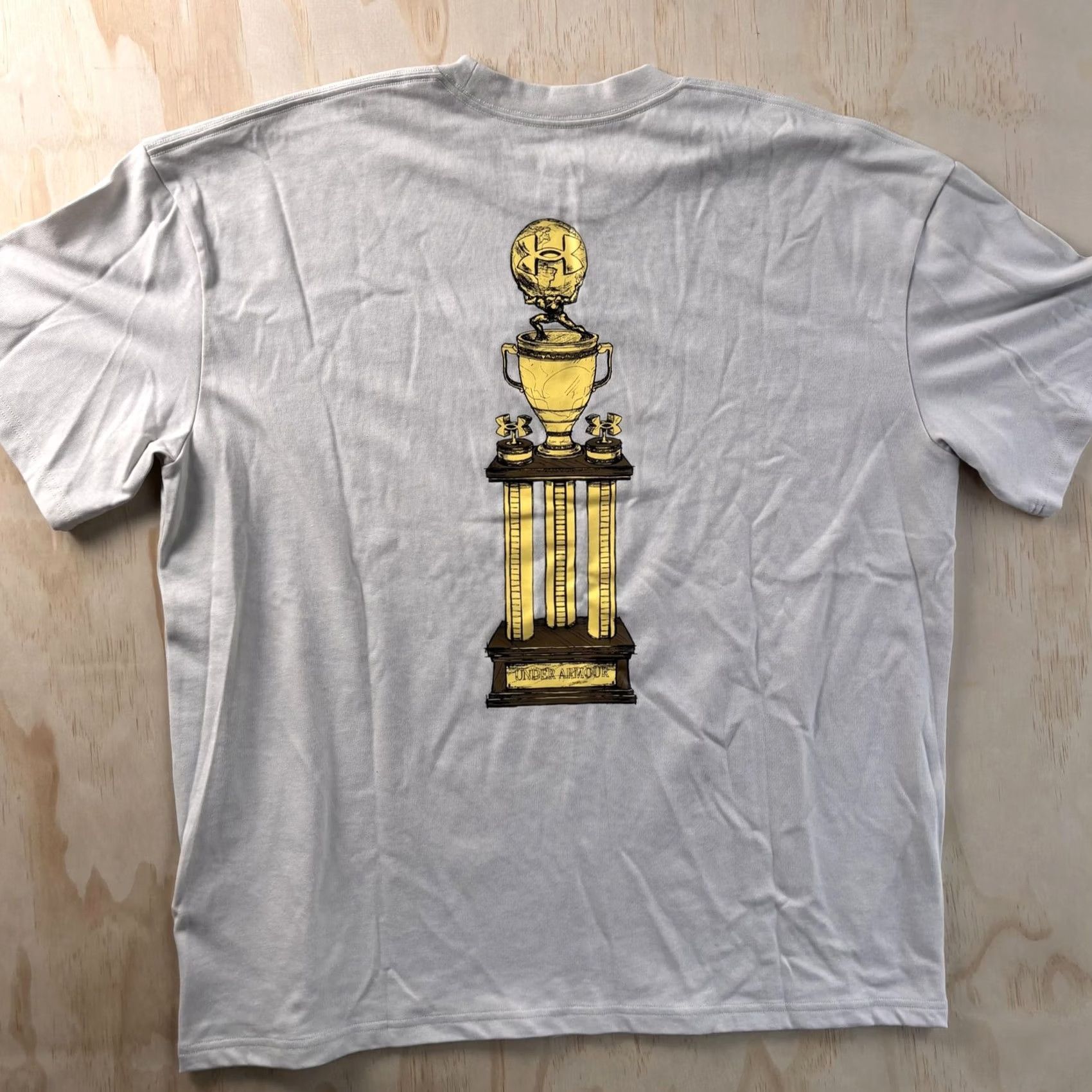 Under Armour Under Armour Shirt Mens Large Gray Trophy Back Graphic Tee T-Shirt UA Size US L / EU 52-54 / 3 - 6 Thumbnail