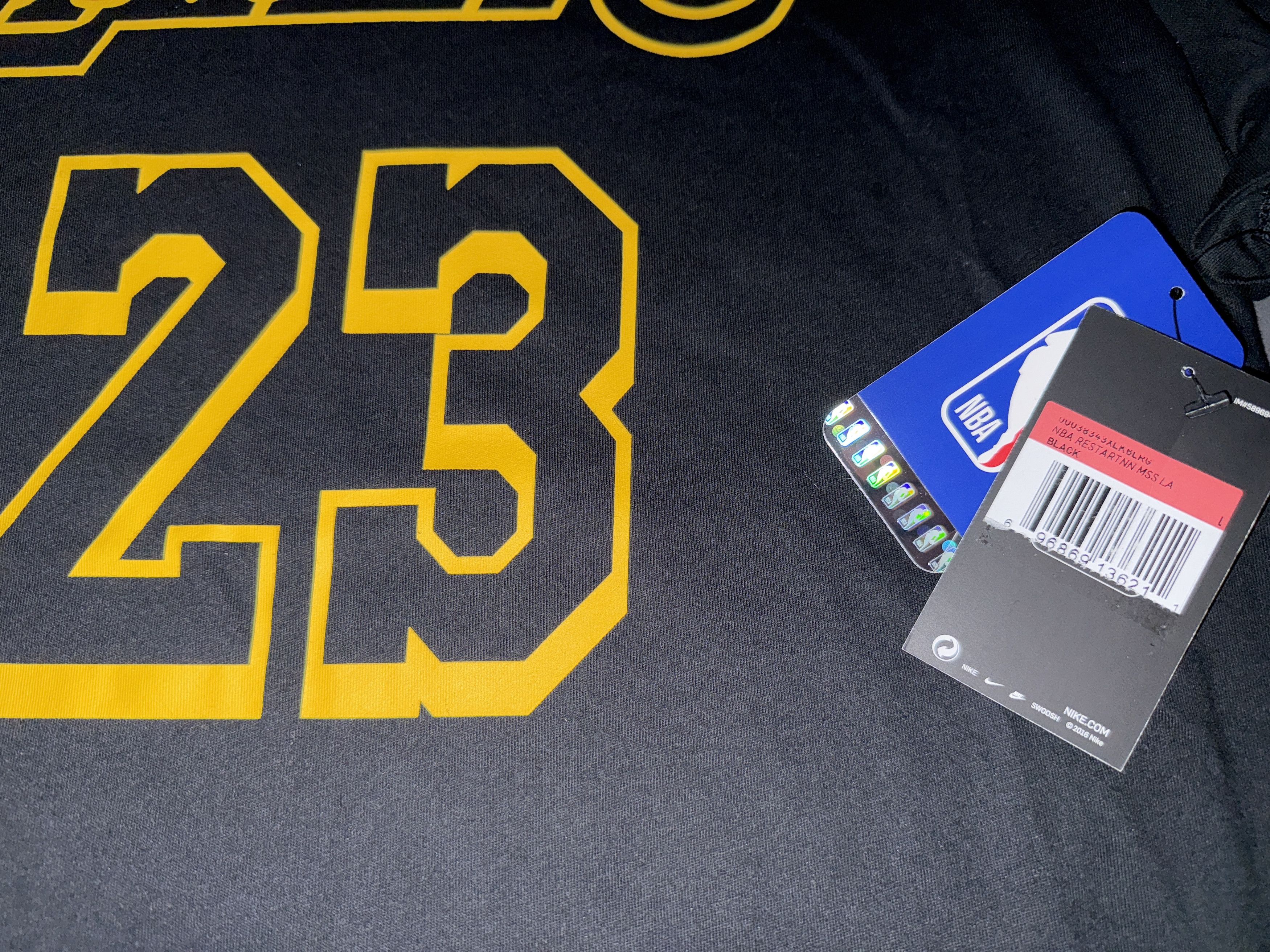 Nike Lebron Nameplate Lakers Tee *NWT* Size US L / EU 52-54 / 3 - 4 Thumbnail