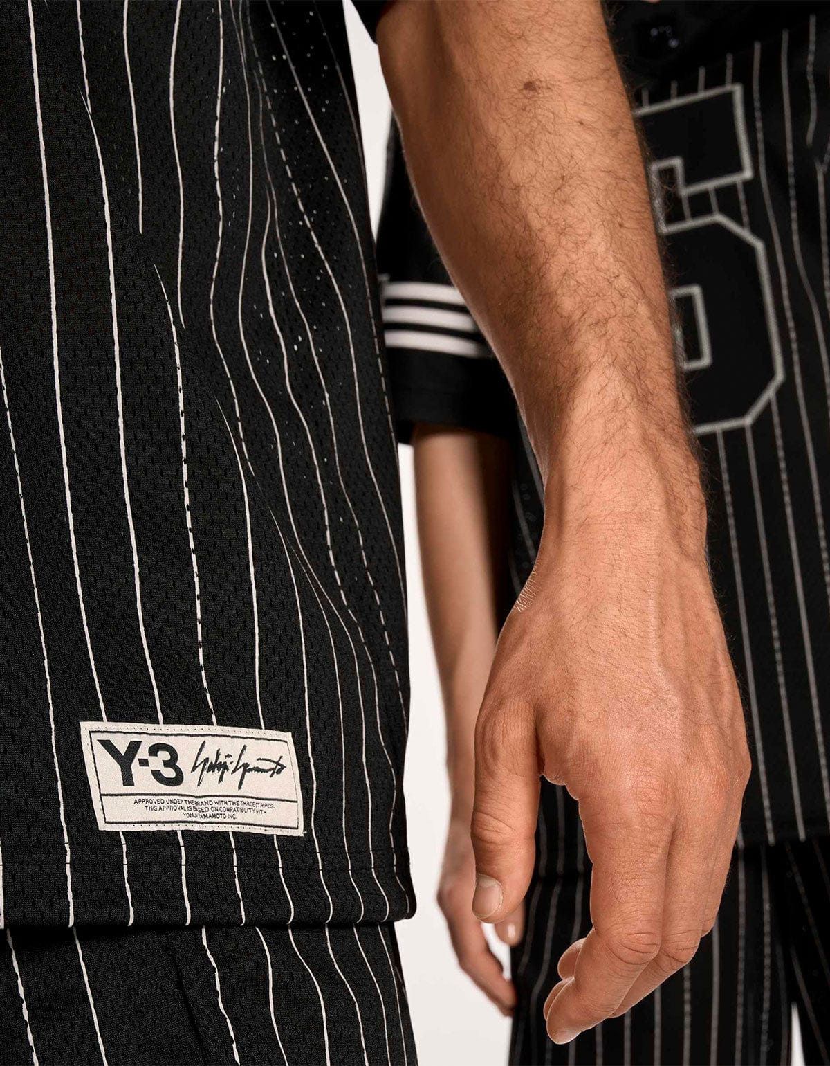 Y-3 Y-3 Black Elite 5 GW American Football T-Shirt Size US M / EU 48-50 / 2 - 6 Thumbnail
