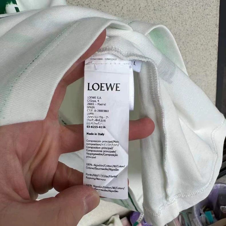 Loewe loewe white short sleeves 2504-Nextarrow Size US L / EU 52-54 / 3 - 4 Thumbnail