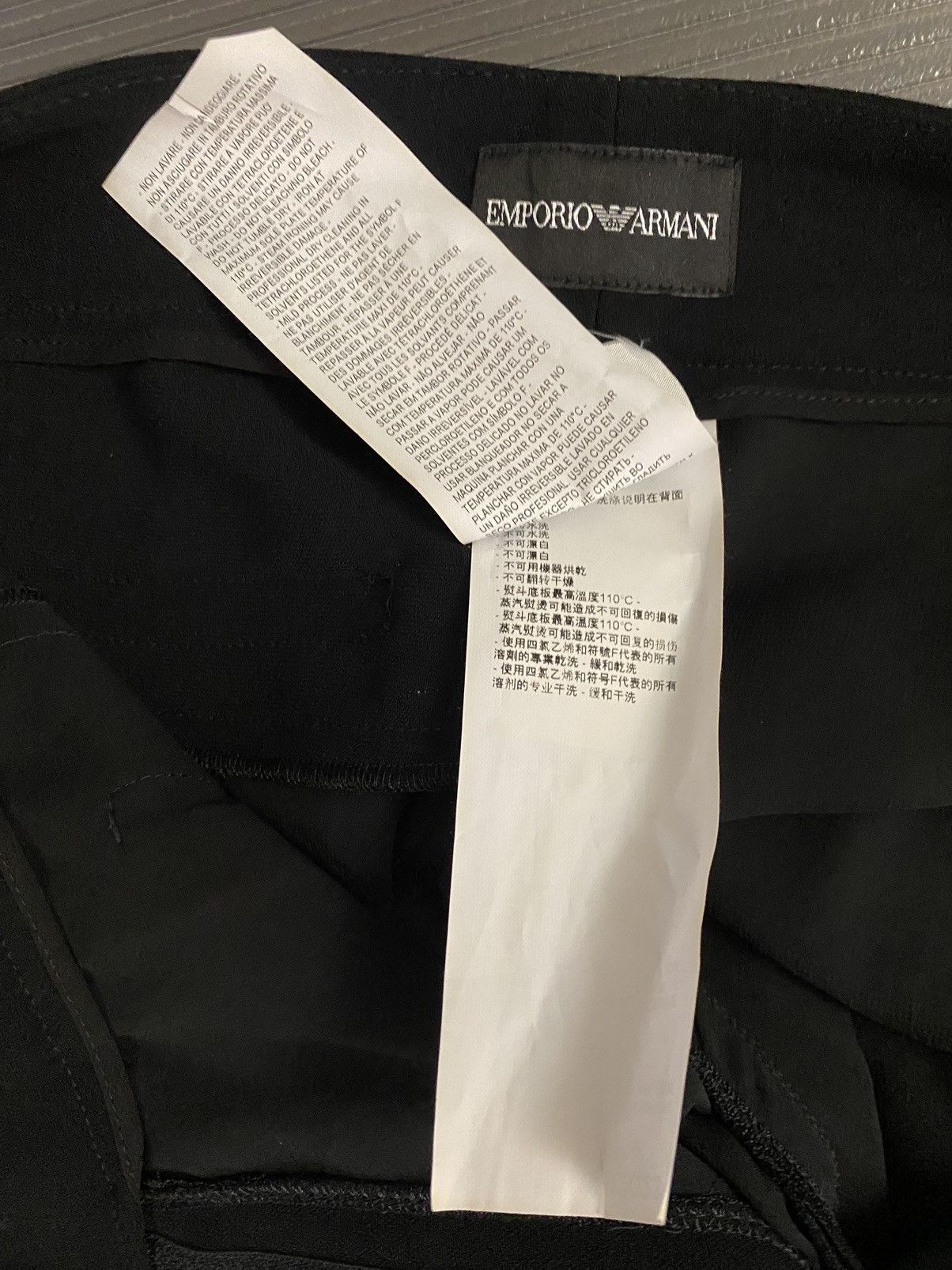 Emporio Armani Emporio Armani black dual full pleated leg shorts 40 New Size 27" / US 4 / IT 40 - 9 Thumbnail