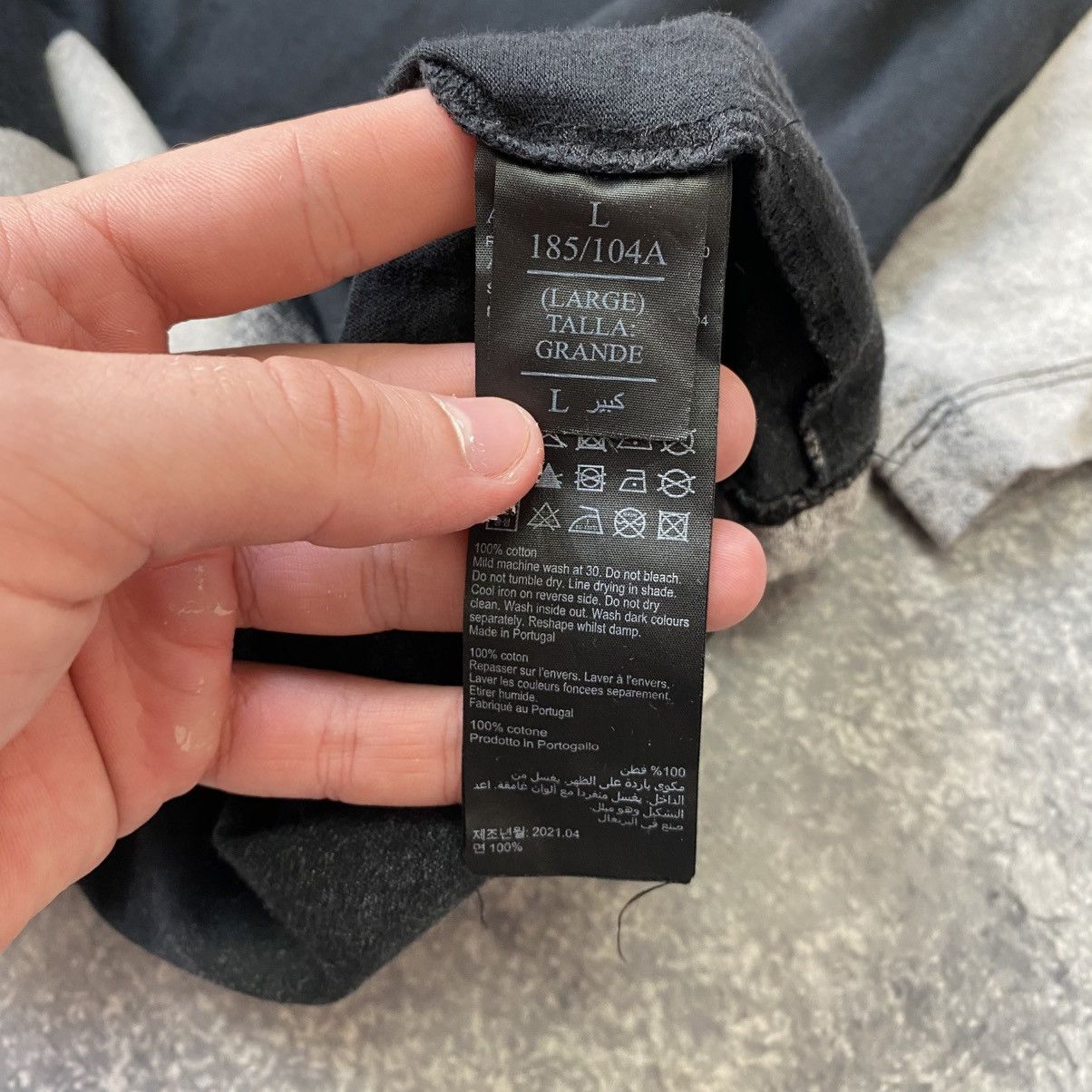Allsaints Luxury Allsaints Small Logo Overprinted y2k designer tee Size US L / EU 52-54 / 3 - 9 Thumbnail