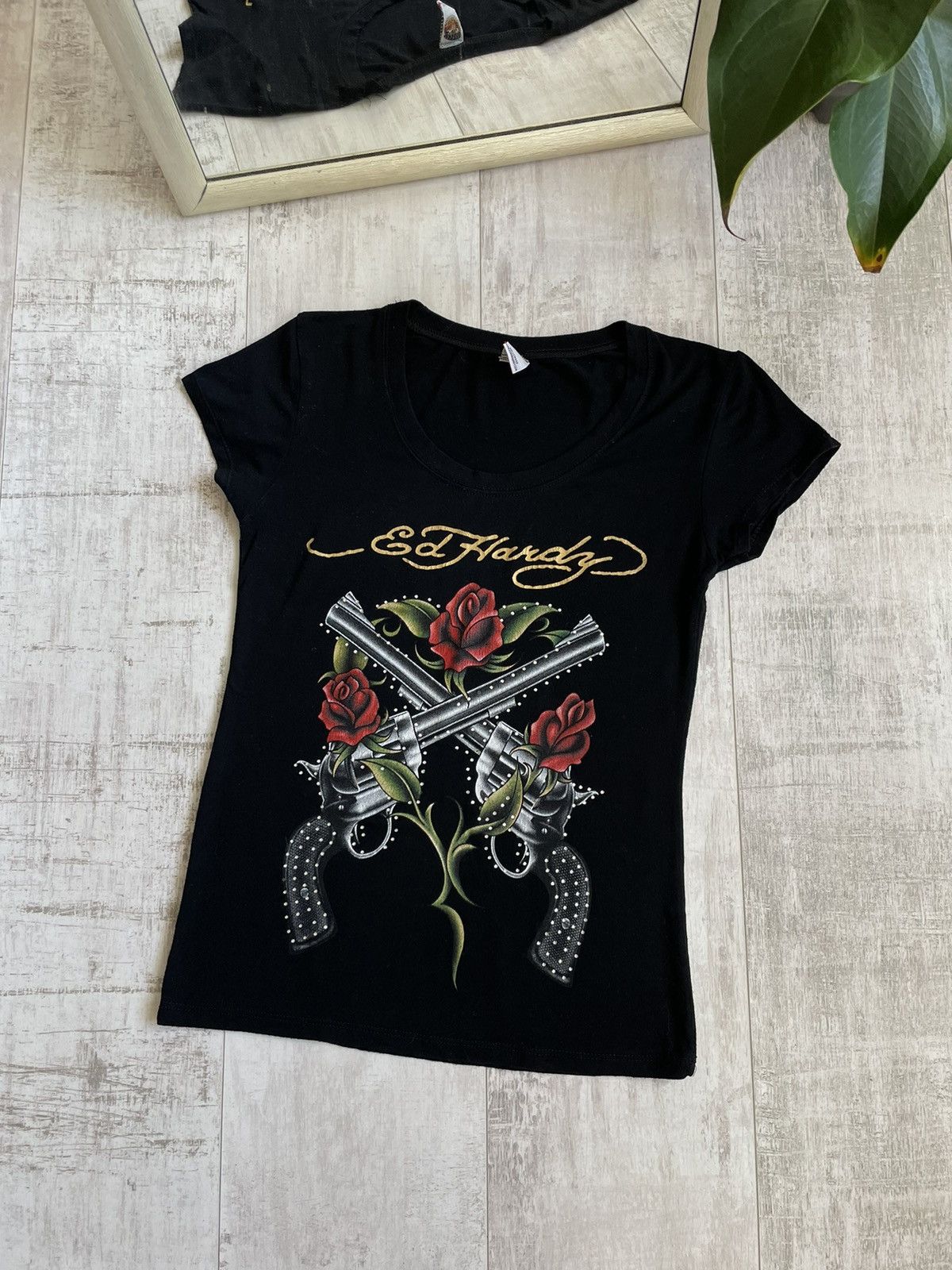 Ed Hardy Y2K Vintage Ed Hardy 00’s Pistol Rose T-Shirt Black RARE Size M / US 6-8 / IT 42-44 - 1 Thumbnail