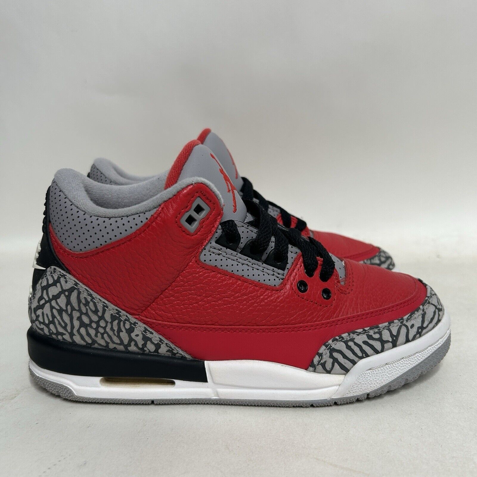 Nike Nike Shoes Air Jordan 3 Retro SE GS “Unite/Fire Red” 2024 Size US 5.5 / IT 35.5 - 4 Thumbnail