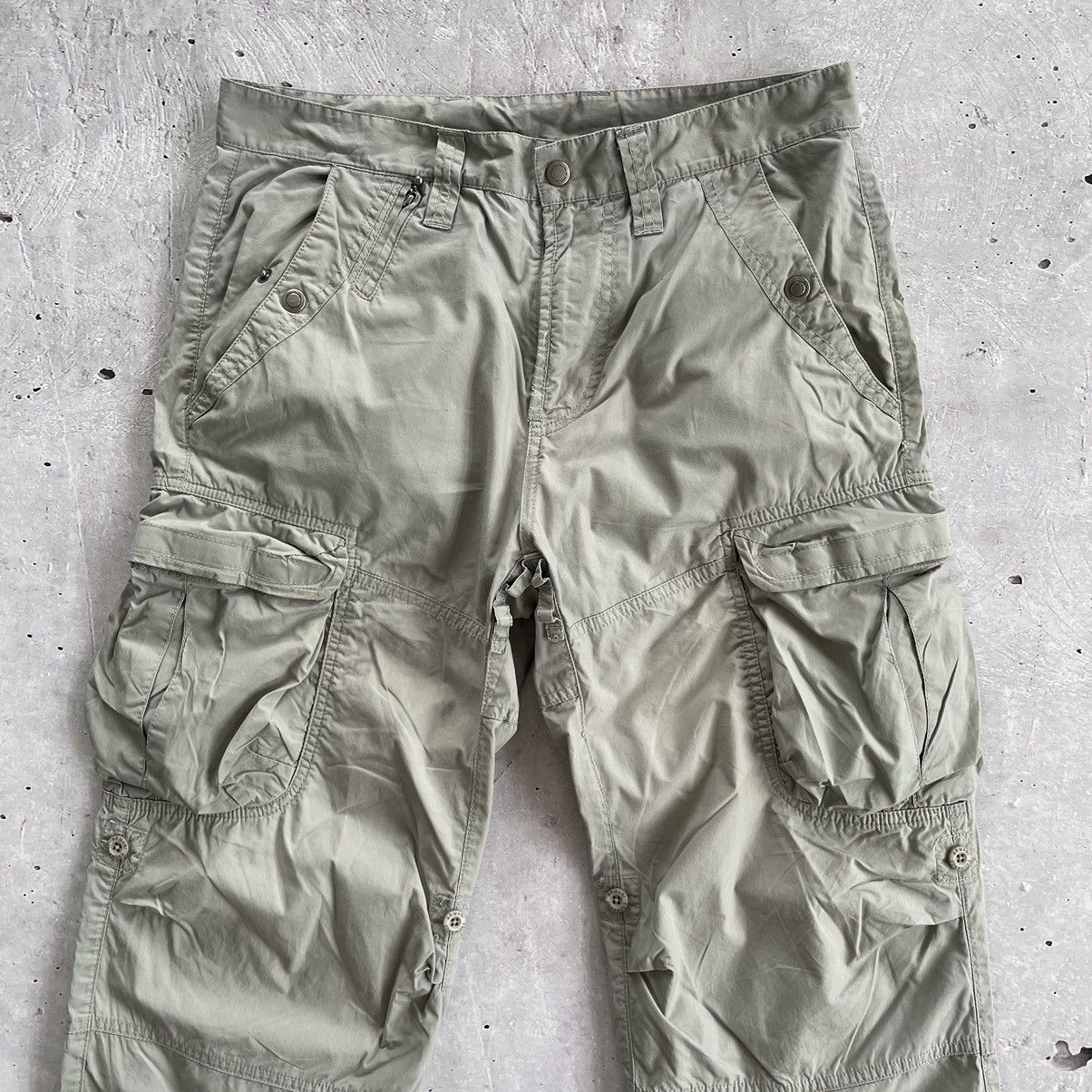 Armani Exchange × Japanese Brand 🔥RARE🔥Pocket Cargo pants Armani Exchange y2k multipocket Size US 30 / EU 46 - 4 Thumbnail