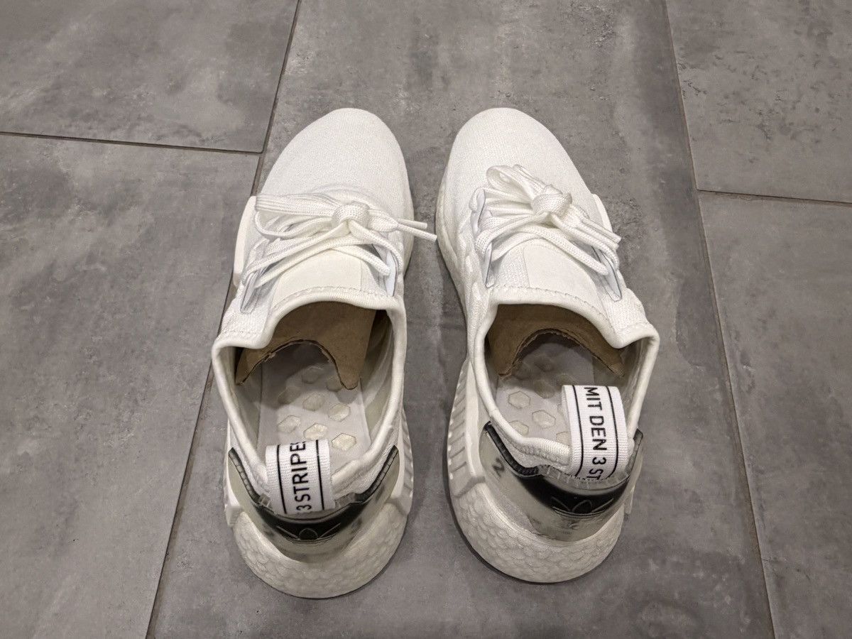 Adidas Adidas NMD_R1 'Triple White' BD7746 Size US 8.5 / EU 41-42 - 6 Thumbnail
