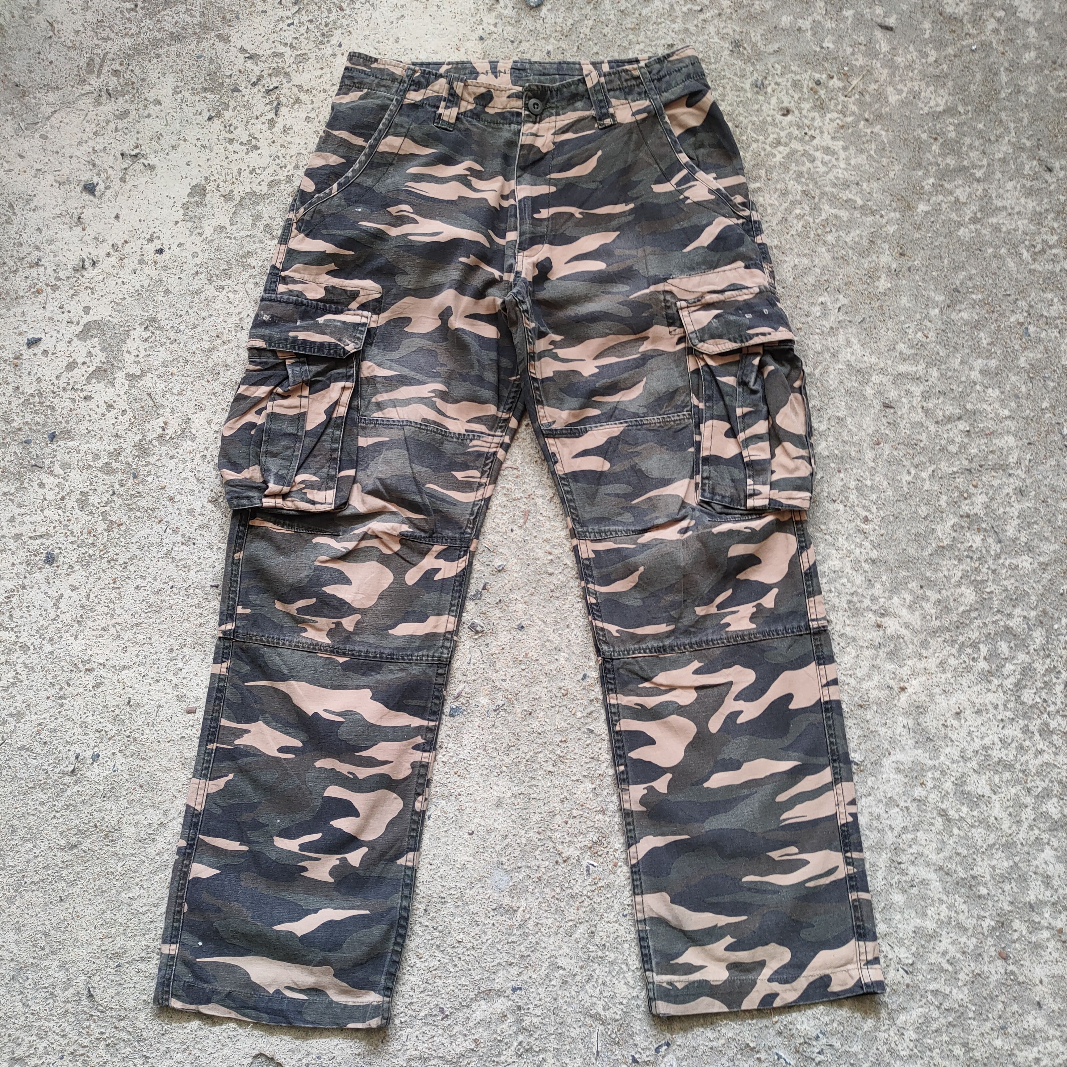 Japanese Brand × Vintage VINTAGE TWENTY WORK FADED CAMO CARGO PANTS Size US 32 / EU 48 - 1 Thumbnail