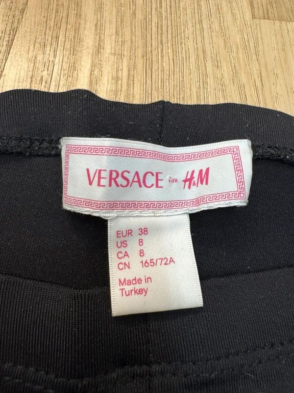 H&M × Versace Versace x H&M leggings crystals black gold size 38 M Size 30" / US 8 / IT 44 - 5 Thumbnail