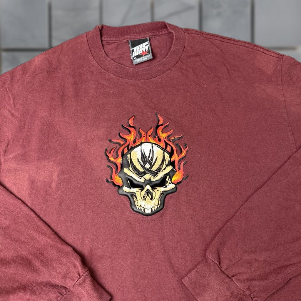 Vintage VINTAGE Top Heavy Shirt Mens XL Red Skull Flames Grunge Distressed 2000s T-Shirt Long Sleeve Crew Neck Graphic Print Size US XL / EU 56 / 4 - 1 Thumbnail