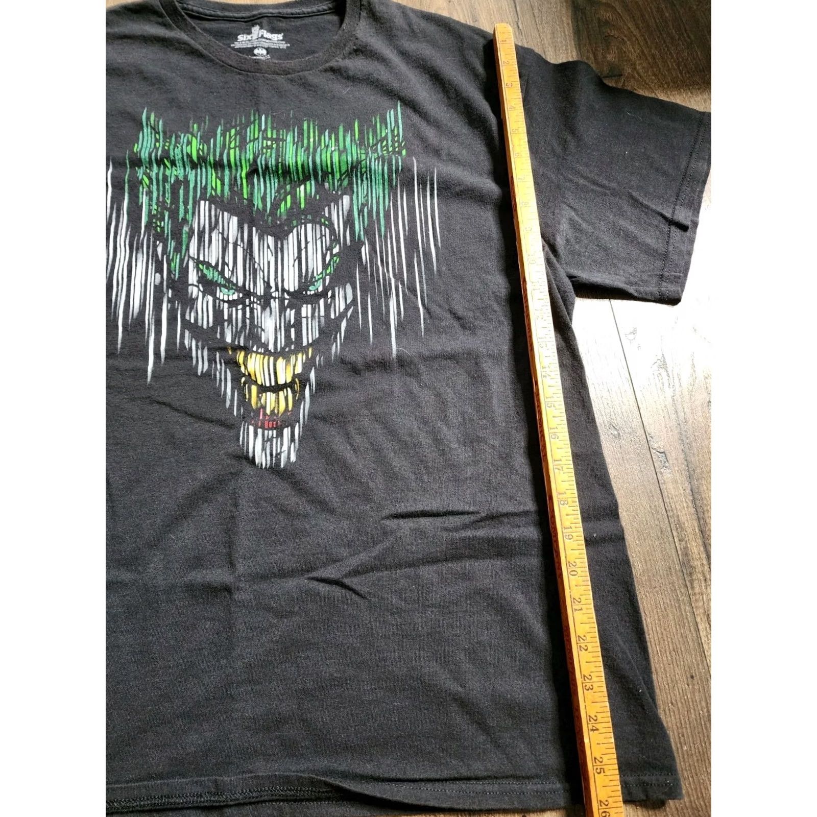 Vintage Six Flags Batman Joker T Shirt Mens XL Black Cotton Short Sleeve Crew Neck Retro 2010s Size US XL / EU 56 / 4 - 4 Thumbnail