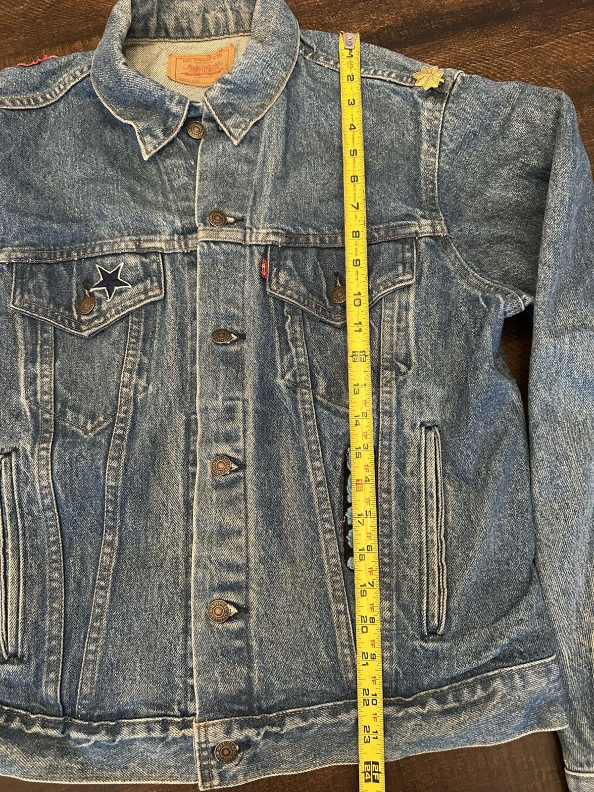 Levi's Vintage Thrashed/Patched Levi's Jean Jacket 44L-70506-0214 Size L / US 10 / IT 46 - 8 Thumbnail