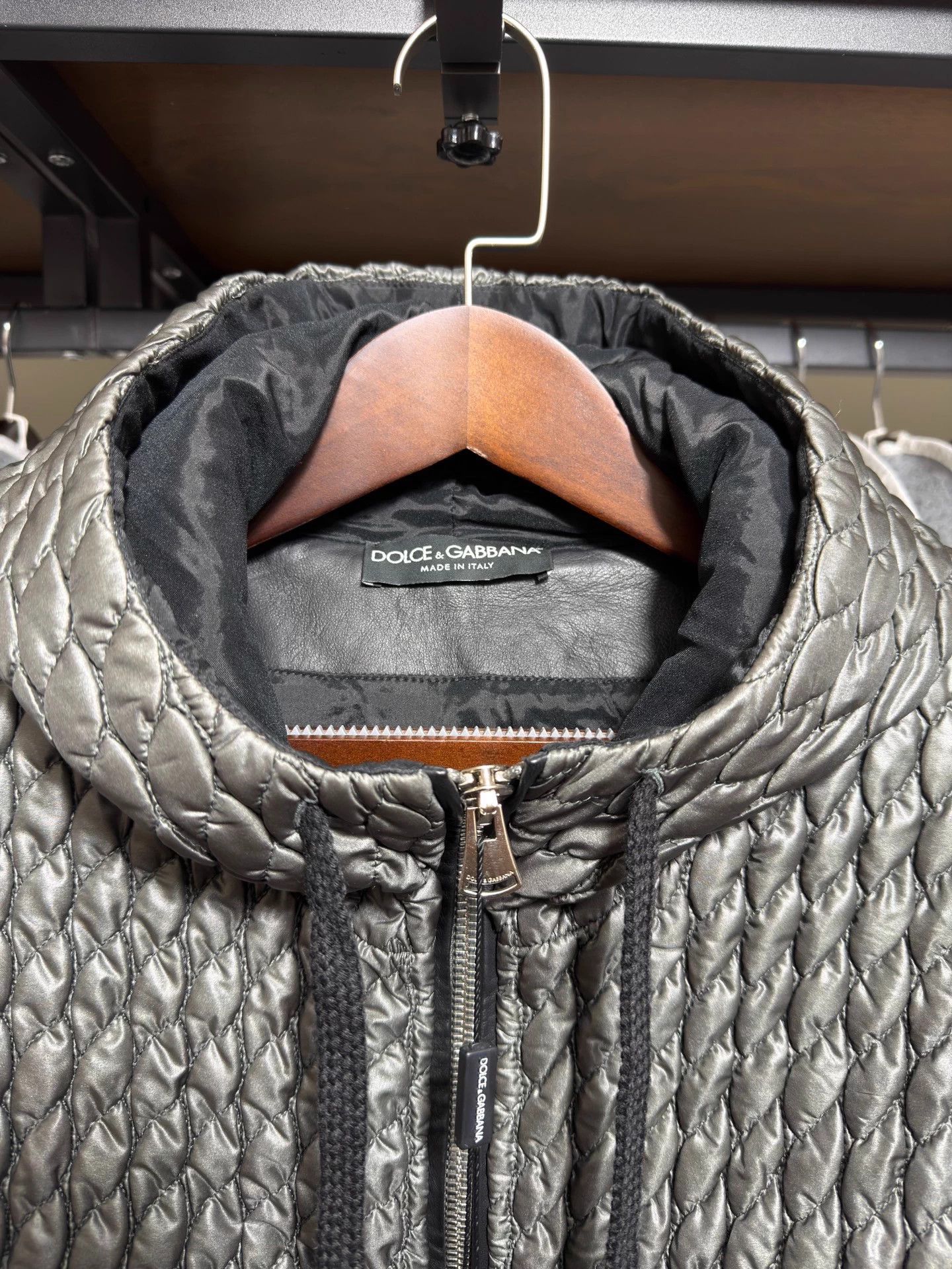 Dolce & Gabbana DG Hooded Puffer Jacket 48/52 Size US L / EU 52-54 / 3 - 3 Thumbnail