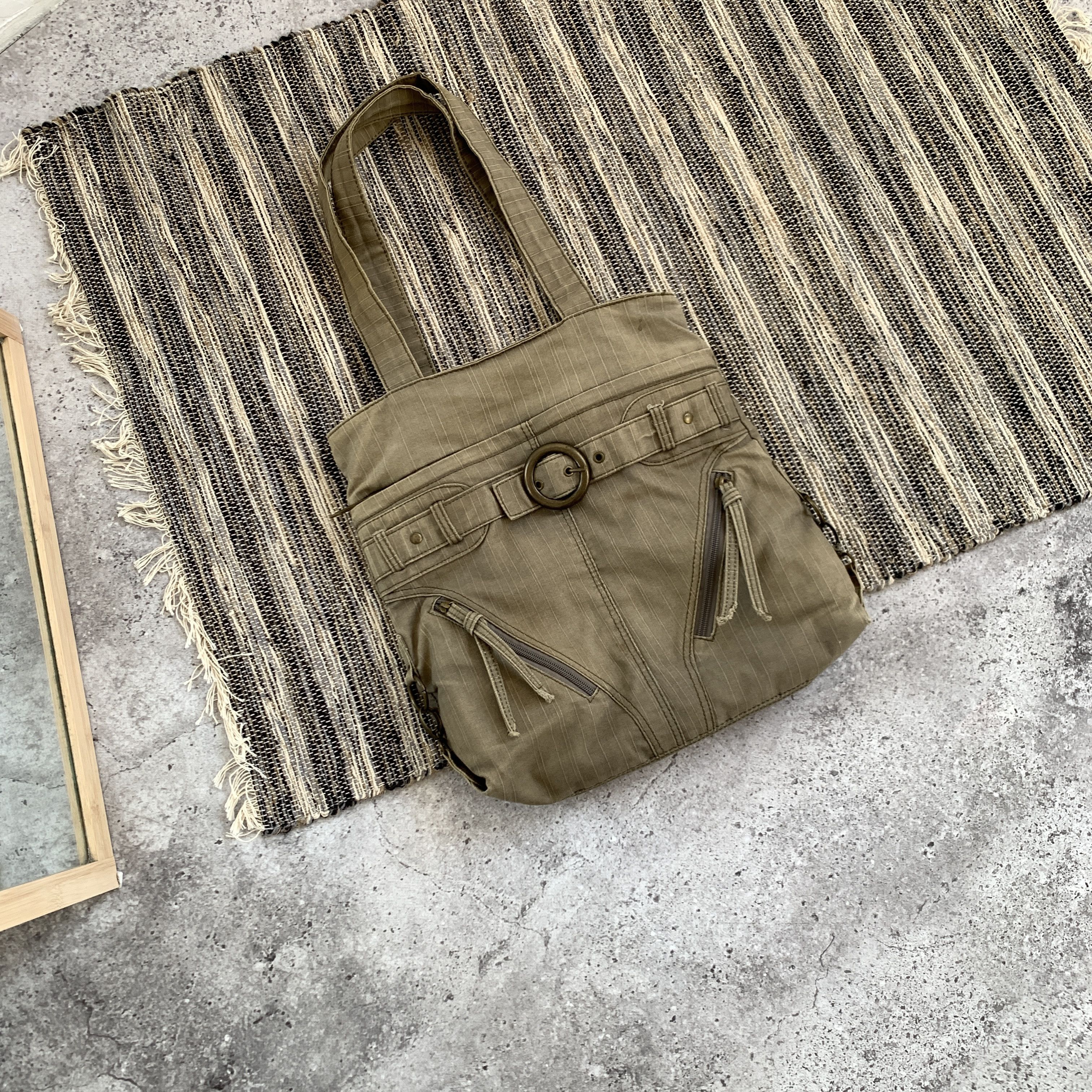 Vintage Vintage Y2K Khaki Millitary Shoulder Handle Avantgarde Bag Size ONE SIZE - 2 Thumbnail