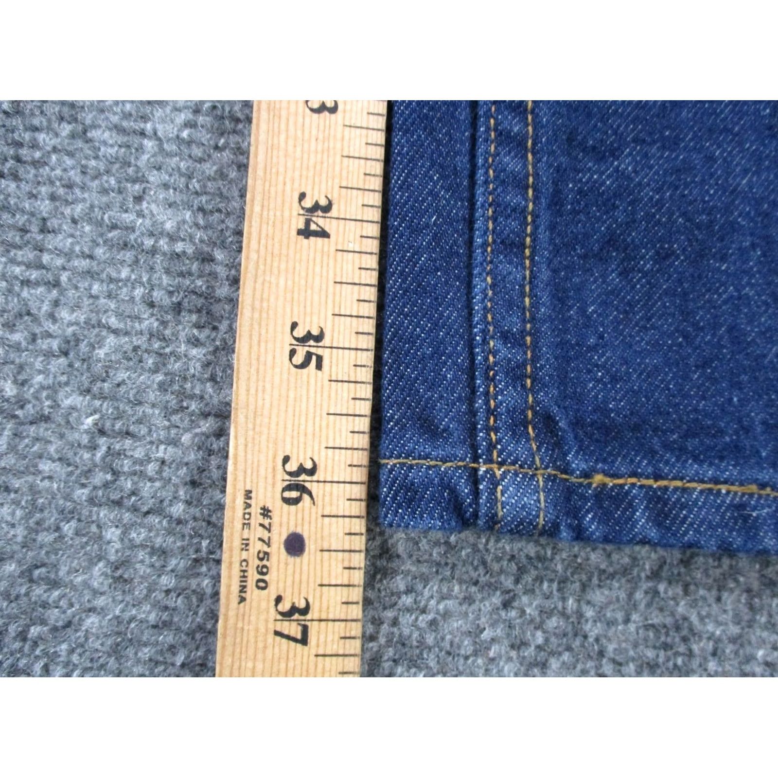 Levi's VINTAGE Levi's Jeans Mens 31 x 34 Blue Denim 505 Regular Fit Straight Red Tab Jeans Mens 31 Blue Denim 505 Regular Straight Red Tab Size US 30 / EU 46 - 5 Thumbnail