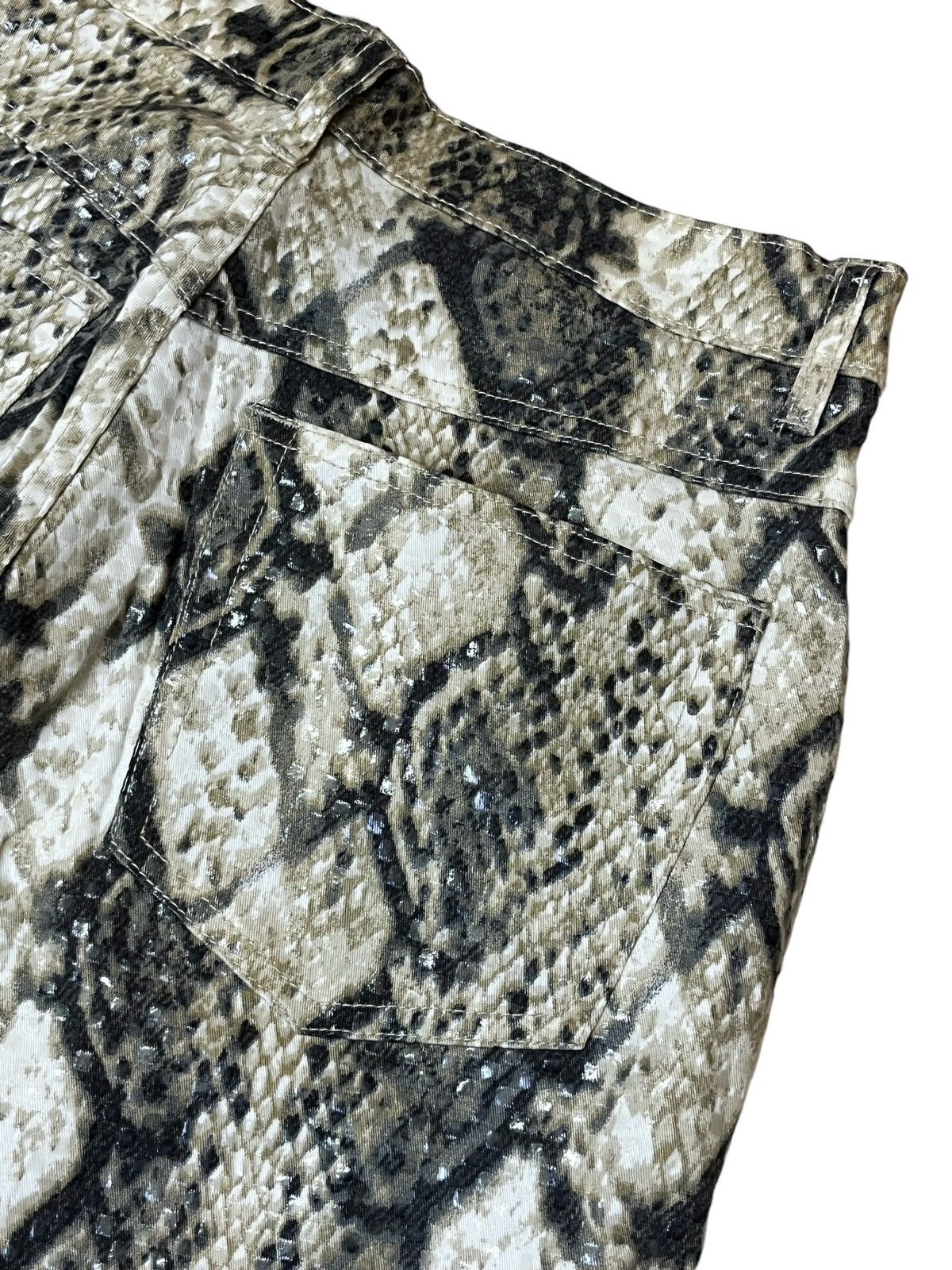 Japanese Brand NWT REVOLT R.V.T JEANS CO SNAKE SKIN PATTERNED FLARED PANT Size 26" / US 2 / IT 38 - 7 Thumbnail