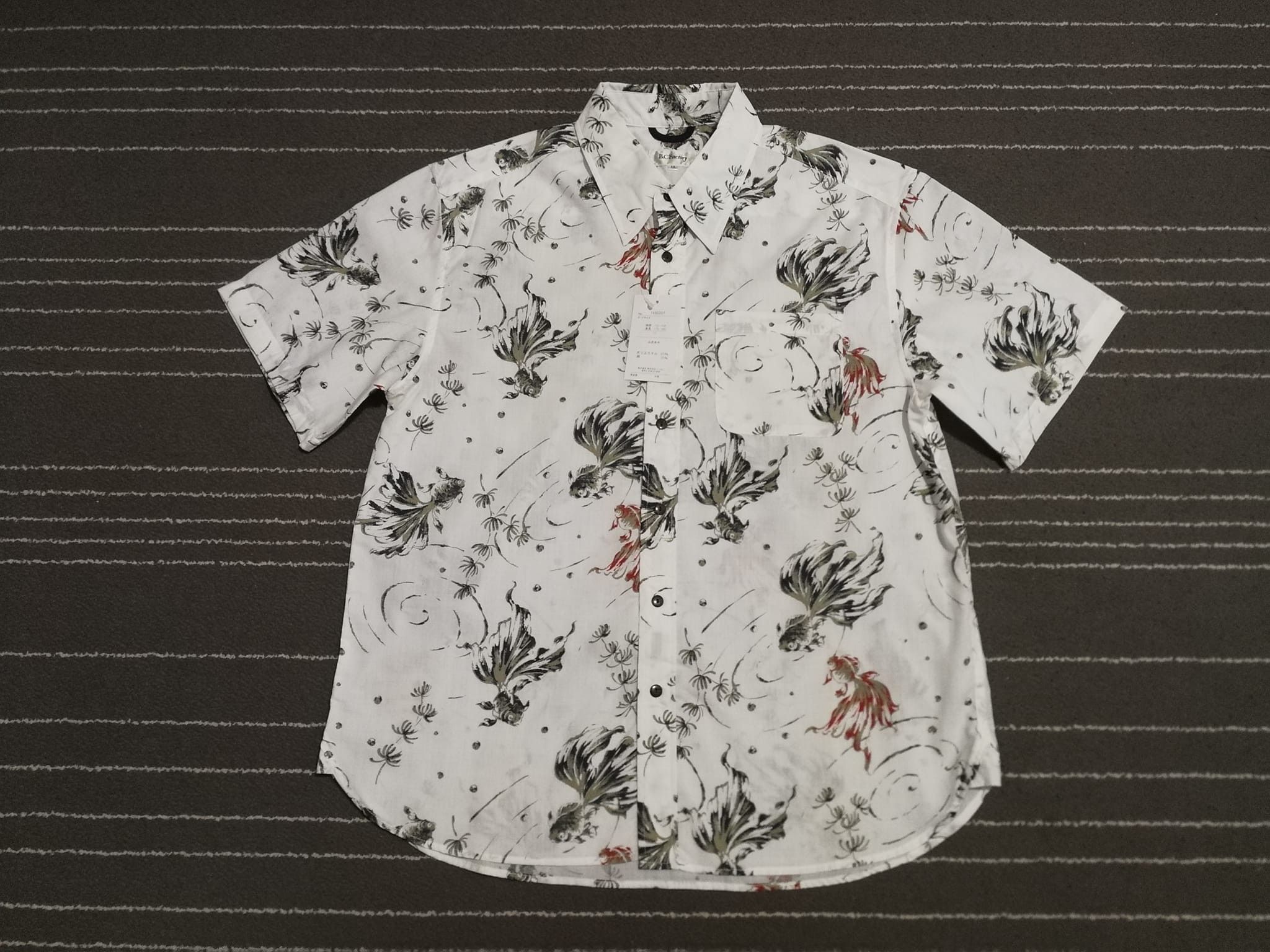 image of Wagara Gold Fish Japan X B.c Factory L, Men's (Size Large)