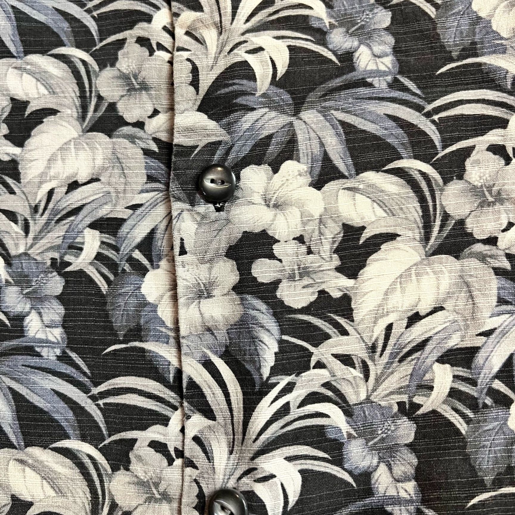 Tommy Bahama Tommy Bahama Shirt Mens XL Silk Hawaiian Floral Silk All Over Print Button Short Sleeve Shirt Size US XL / EU 56 / 4 - 2 Thumbnail