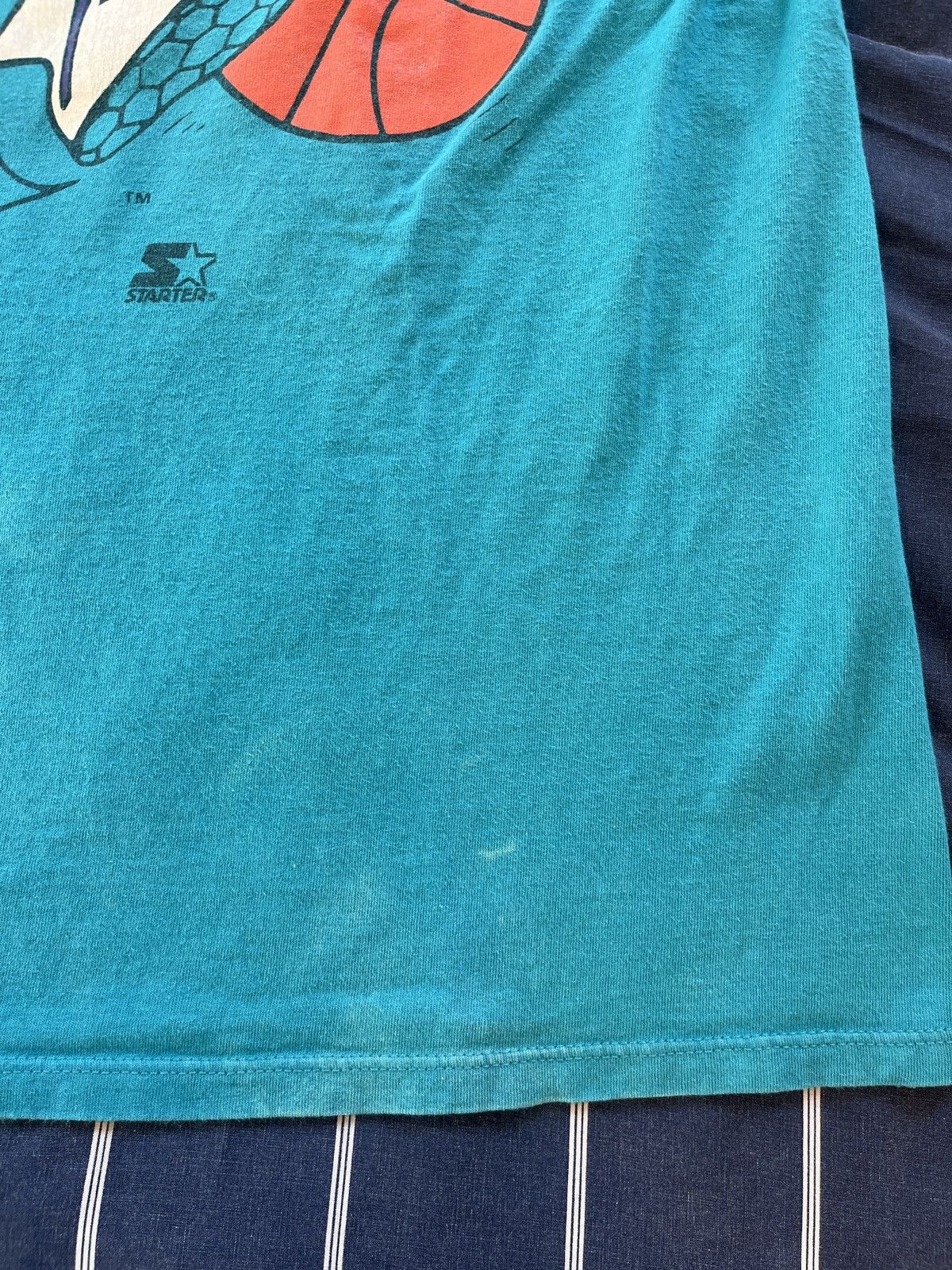 Starter Vintage Starter Charlotte Hornets Shirt Size US L / EU 52-54 / 3 - 3 Thumbnail