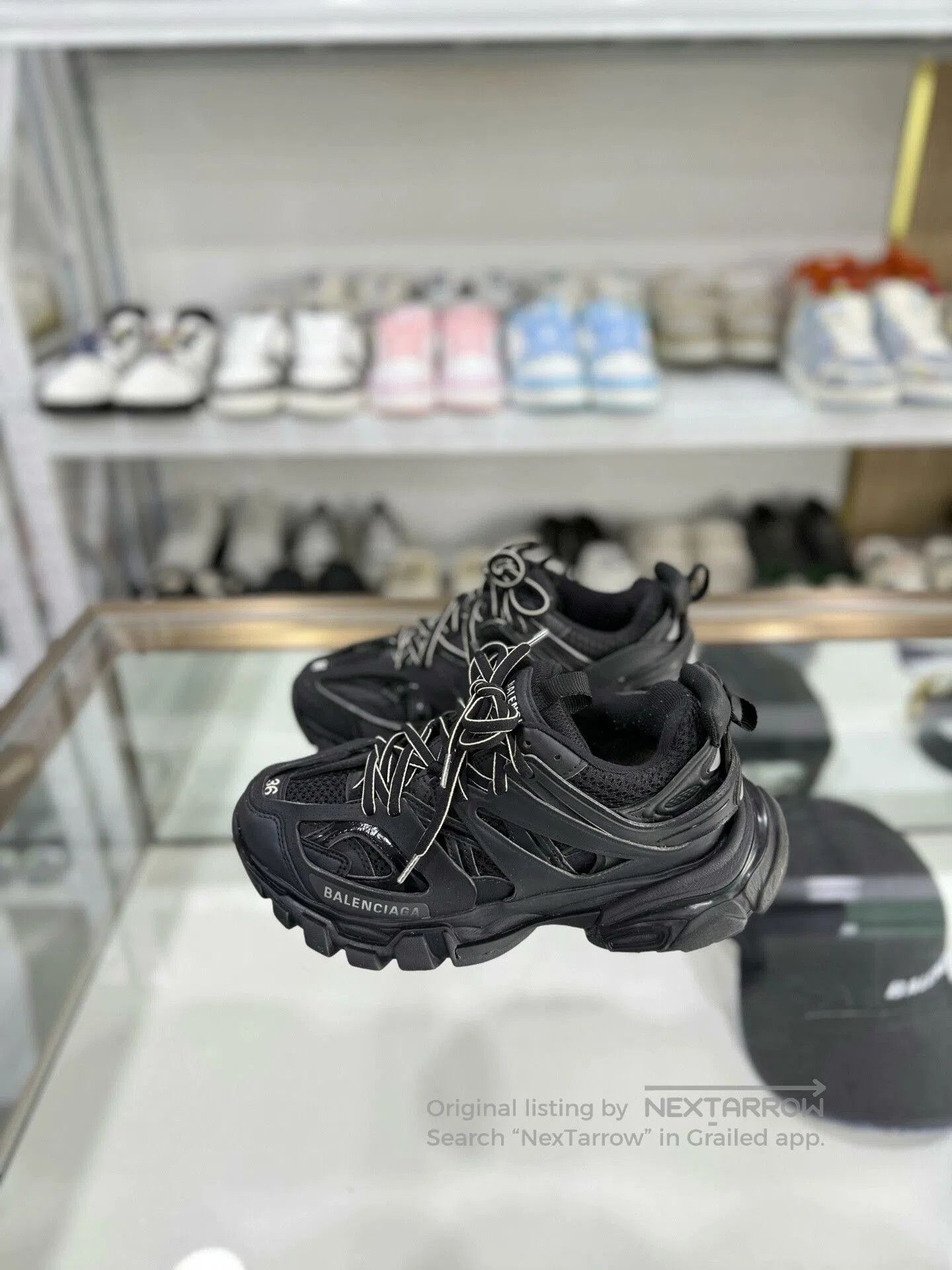 Balenciaga Balenciaga Black Women's Track Sneakers. Size US 5 / IT 35 - 1 Thumbnail