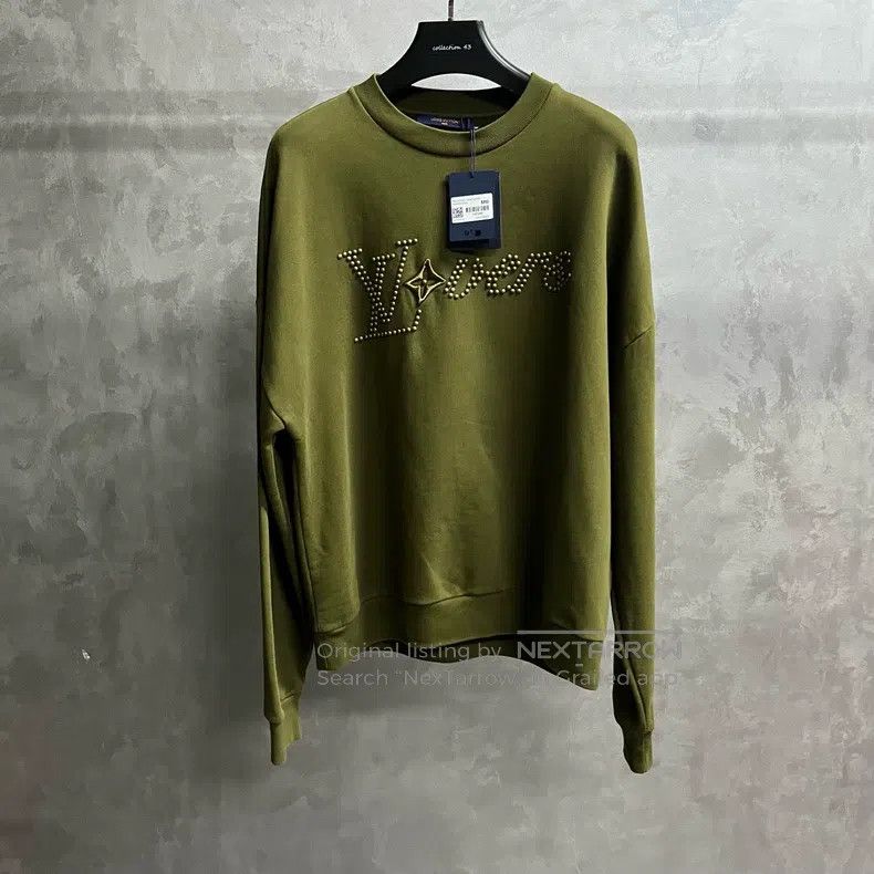 Louis Vuitton Louis Vuitton Army Green Logo Studded Printed Crew Neck Lo Size US M / EU 48-50 / 2 - 1 Thumbnail