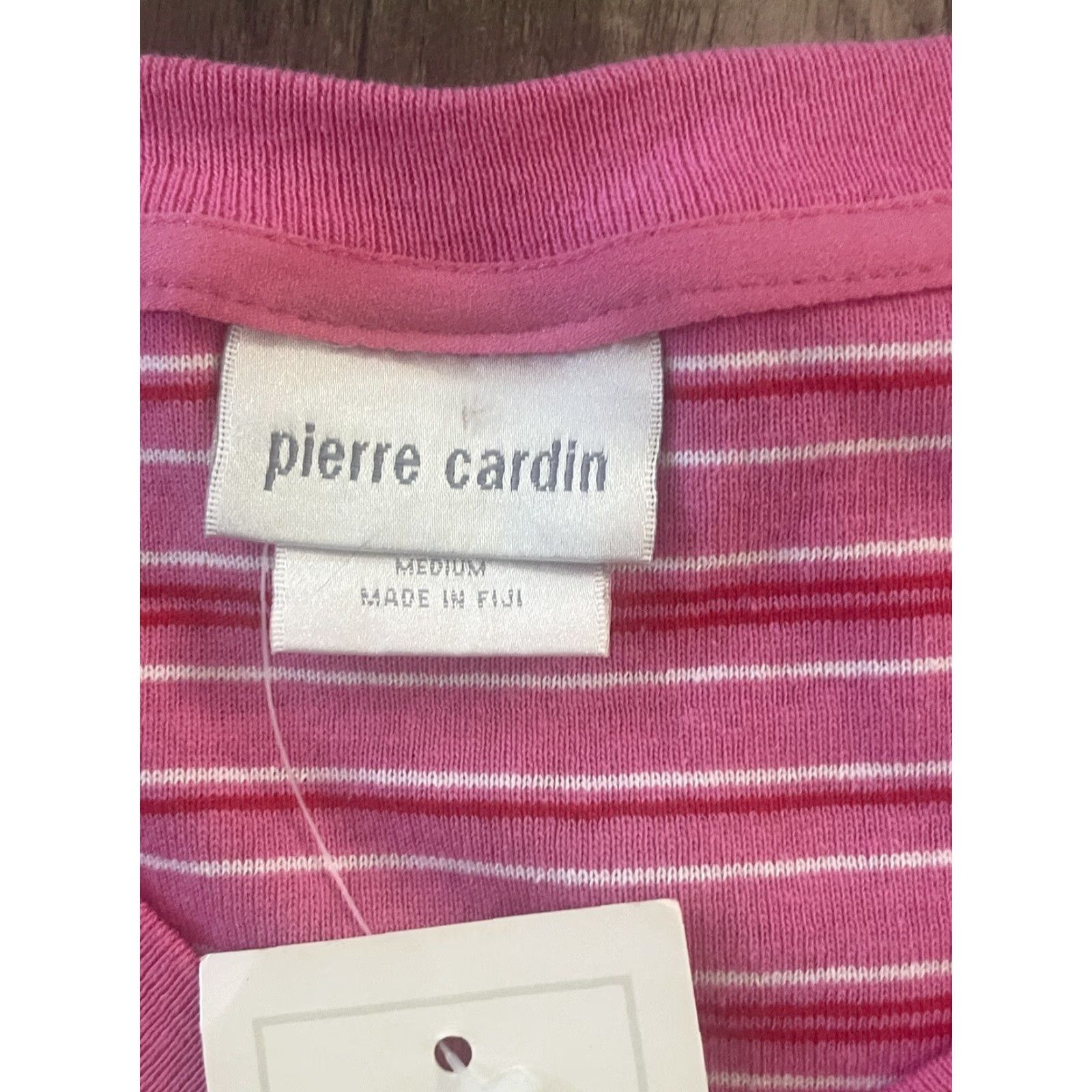 Pierre Cardin VINTAGE BNWT Pierre Cardin T-Shirt Pink V-Neck Women Medium Size M / US 6-8 / IT 42-44 - 2 Thumbnail