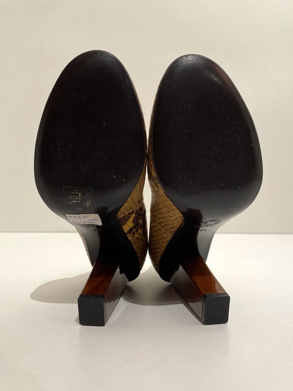 Dries Van Noten Dries Van Noten Python Leather Court High Heel Pumps Size US 8 / IT 38 - 9 Thumbnail