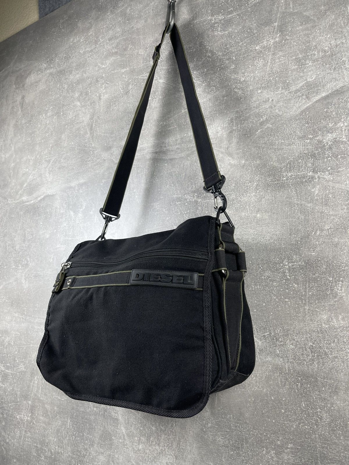 Diesel Diesel Vintage Nylon Crossbody Shoulder Messenger Bag 2000s Size ONE SIZE - 2 Thumbnail