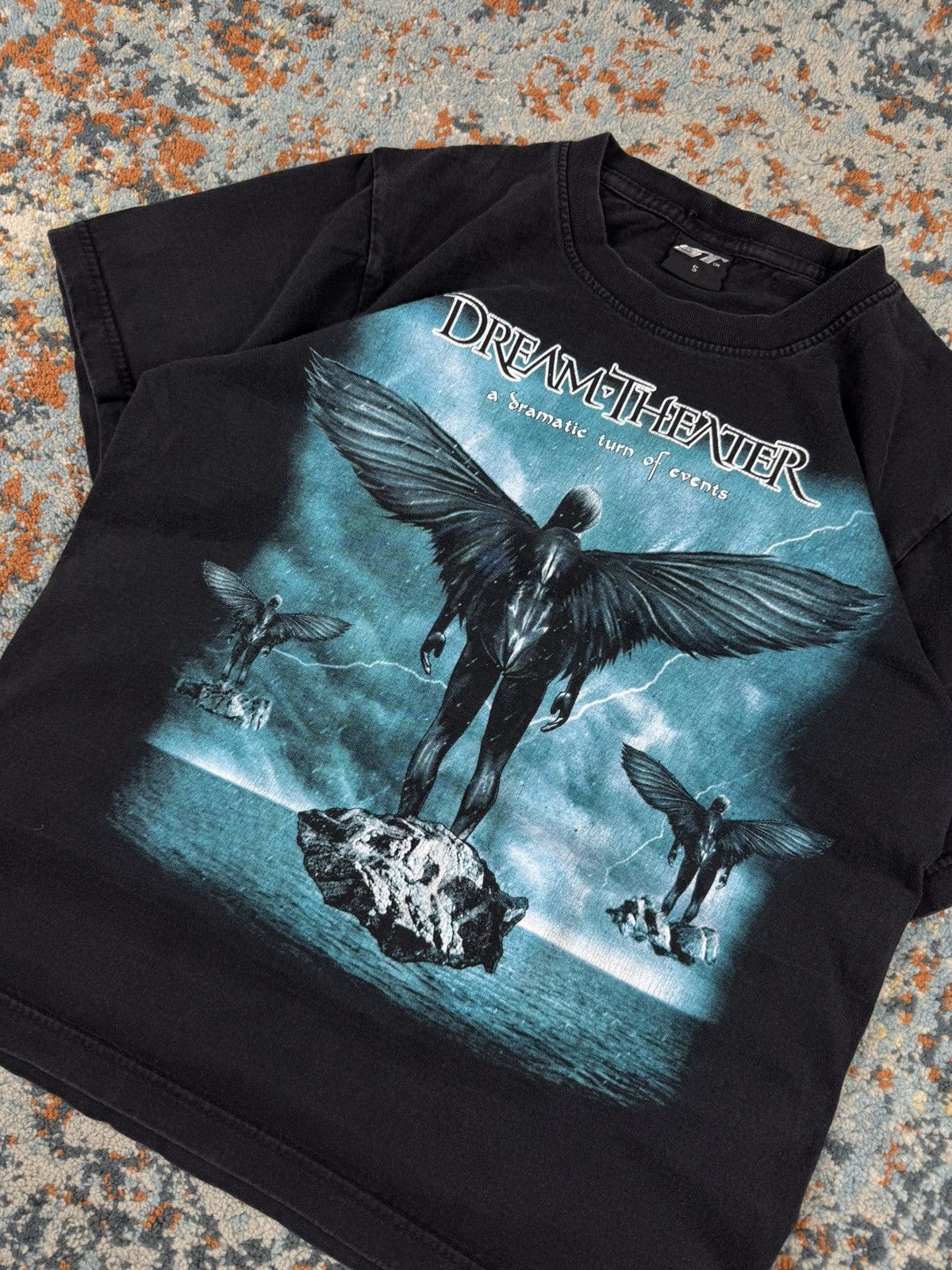 Band Tees × Vintage Vintage 90s Dream Theater a dramatic turn of events band tee Size US XS / EU 42 / 0 - 5 Thumbnail