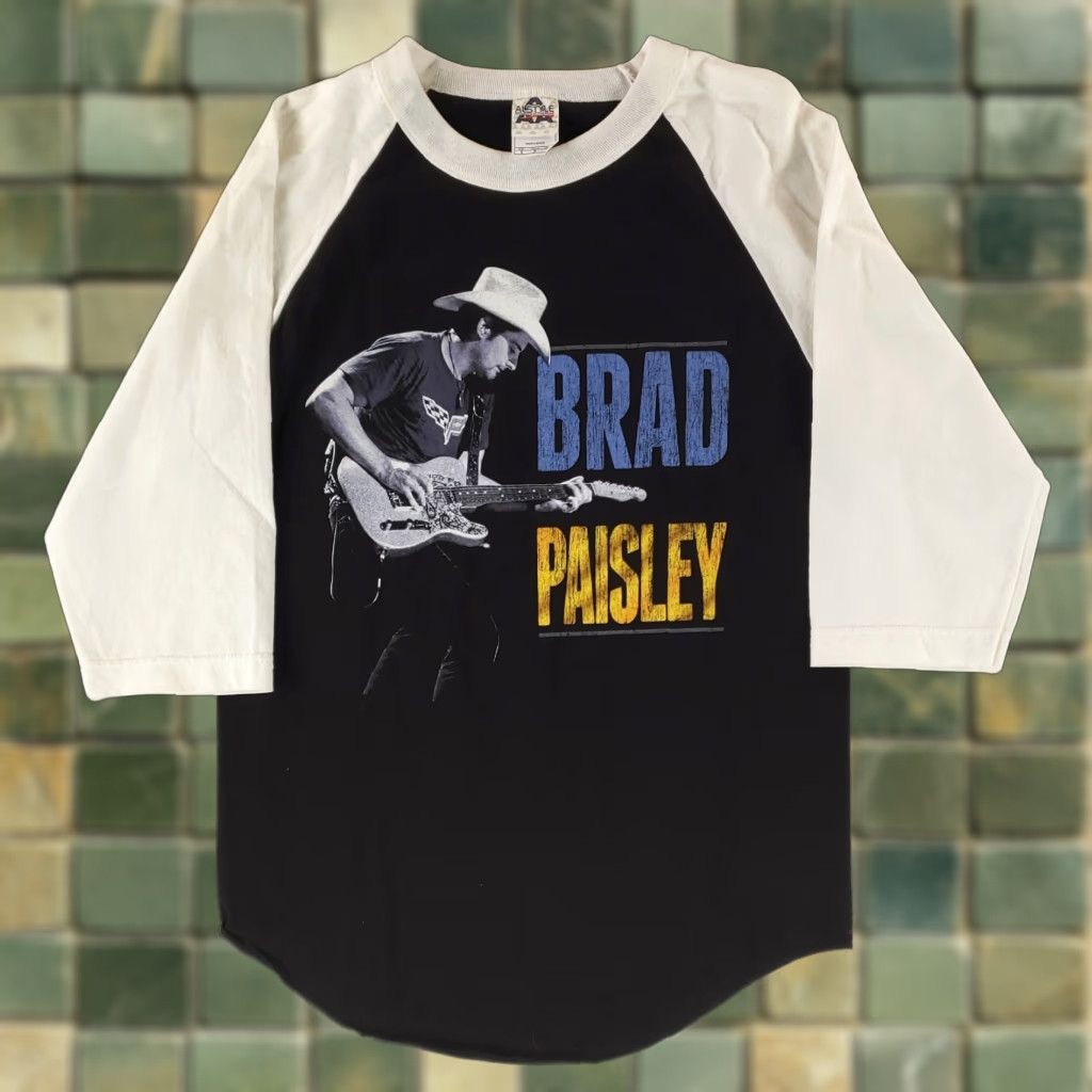 Vintage Brad Paisley Shirt Raglan 2014 Tour Alstyle Mens S Black Crew Neck Shirt Size US S / EU 44-46 / 1 - 1 Thumbnail