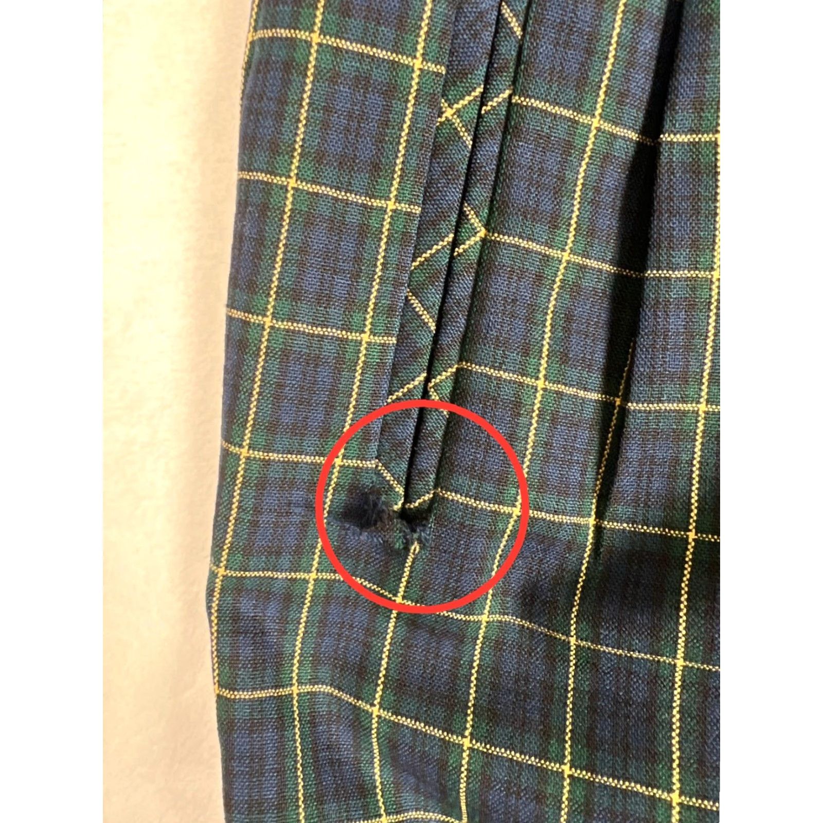 Pendleton VINTAGE Pendleton Pants Womens 16 Blue Plaid Wool Pleated Tapered Dress Workwear Pants Womens Blue Plaid Wool Pleated Tapered Workwear Size 38" / US 16 / IT 52 - 6 Thumbnail