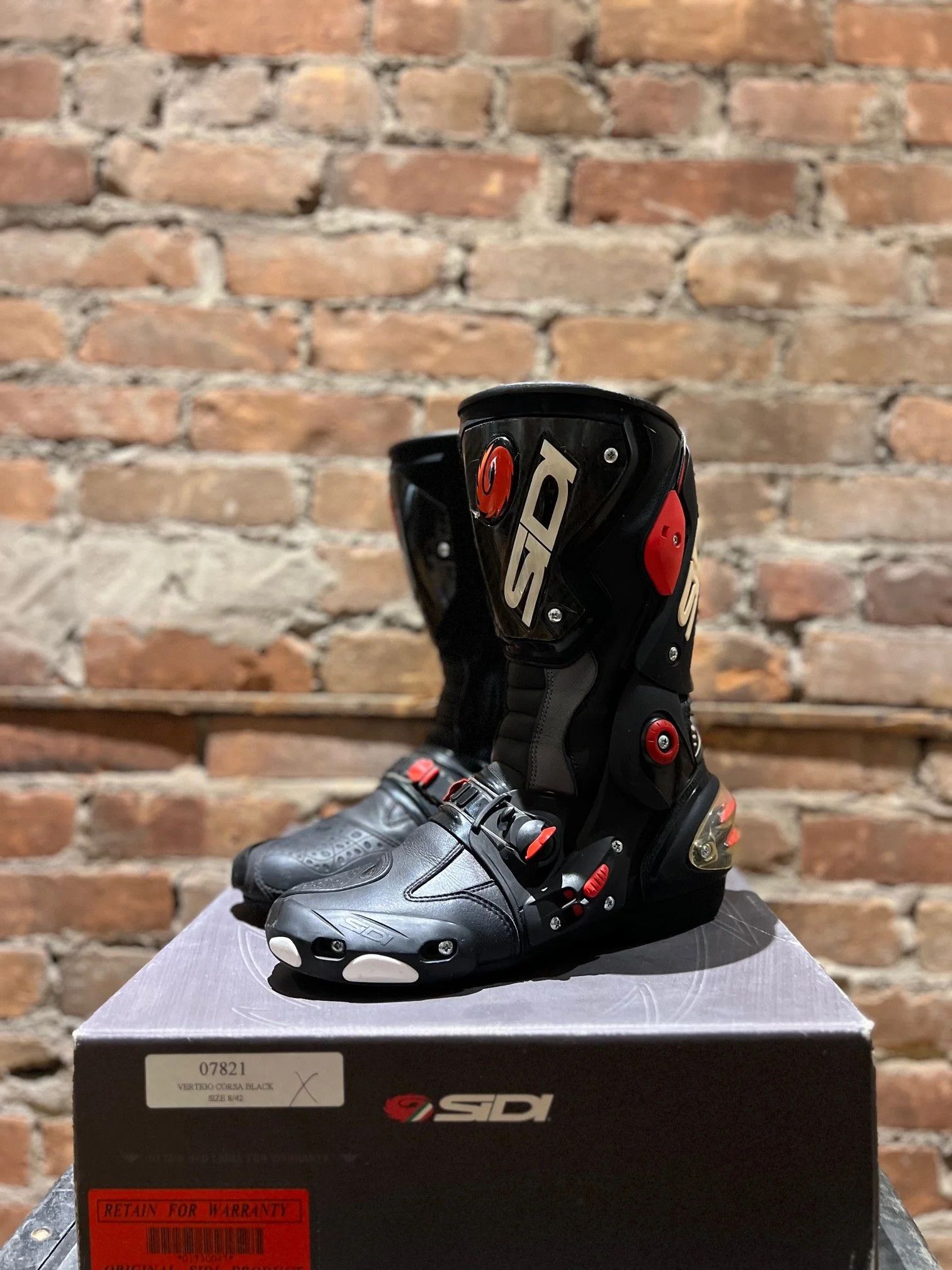 Sidi Sidi Vertigo Corsa Racing Boot – Black/Red Accents Size US 9 / EU 42 - 1 Thumbnail