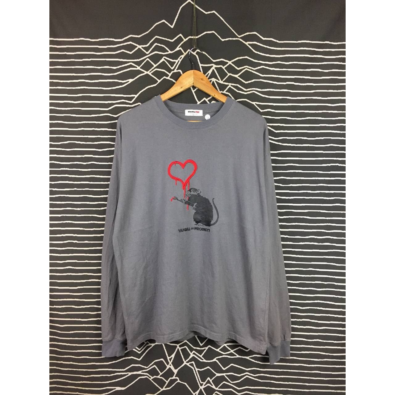 Vintage Brandalised Vandal or Prodigy Love Rat Graffiti Art Tee Size US XL / EU 56 / 4 - 2 Thumbnail