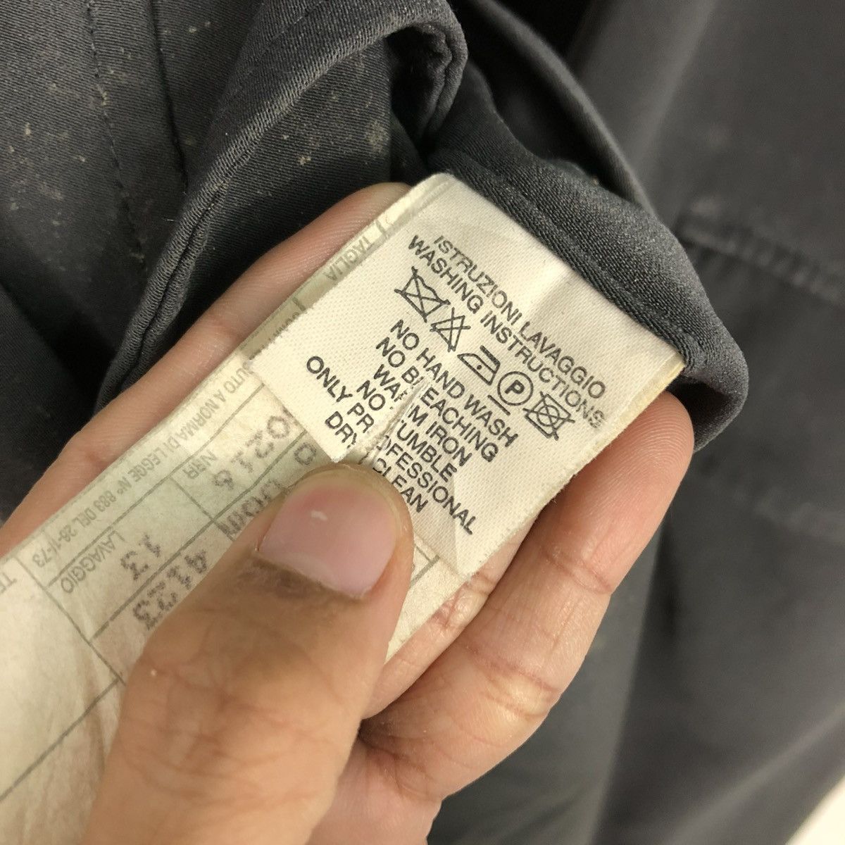 Giorgio Armani 🔥RICH GREY VINTAGE LONG JACKET GIORGIO ARMANI CLASSICO ITALY Size US M / EU 48-50 / 2 - 21 Thumbnail