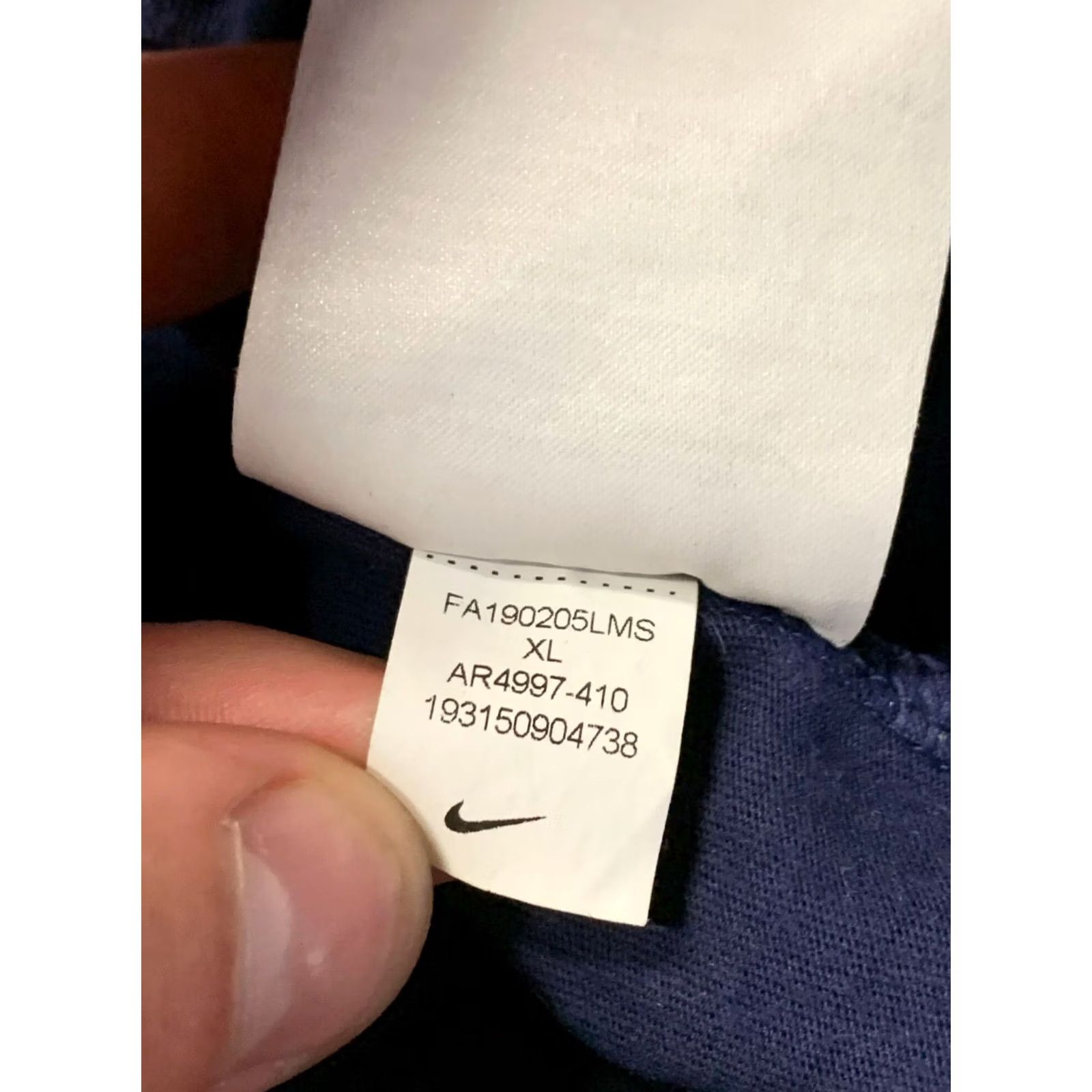 Nike Nike Classic 2019 T-Shirt Men XL Navy Blue Casual Tee Jersey Short Sleeve 100% Cotton/Vintage No Size US XL / EU 56 / 4 - 6 Thumbnail