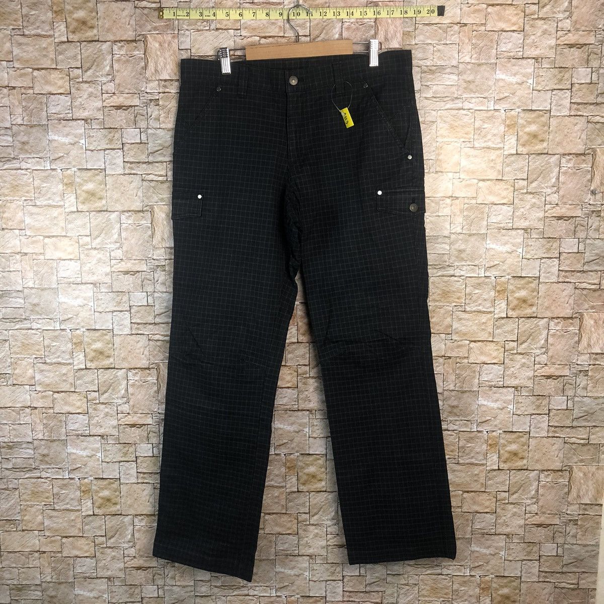 Japanese Brand Ignio Black Checkred Cargo Multipocket Pants #A113 Size US 34 / EU 50 - 1 Thumbnail