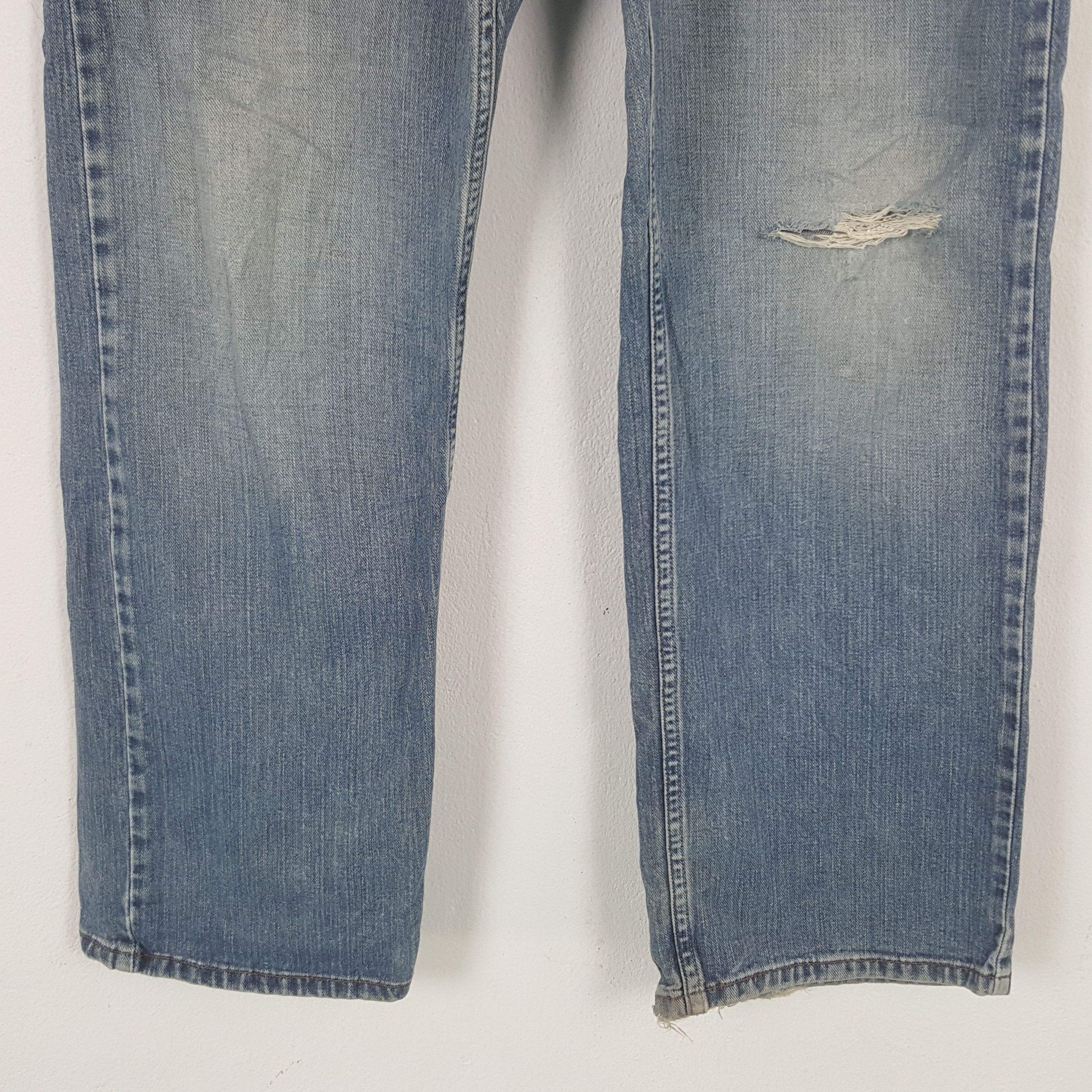 Levi's × Vintage Vintage Levi's American Distressed Denim Jeans C280N18 Size US 33 - 3 Thumbnail
