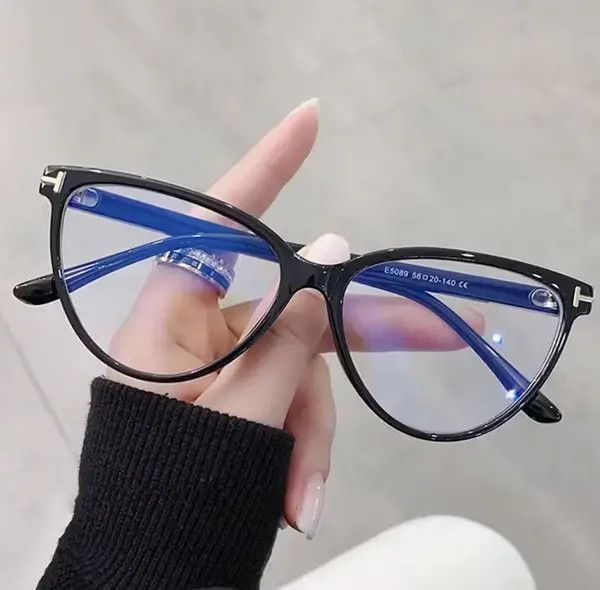 Designer × Vintage Oversized Metal Cat Eyes glasses for Women , Men Stylish Size ONE SIZE - 3 Thumbnail