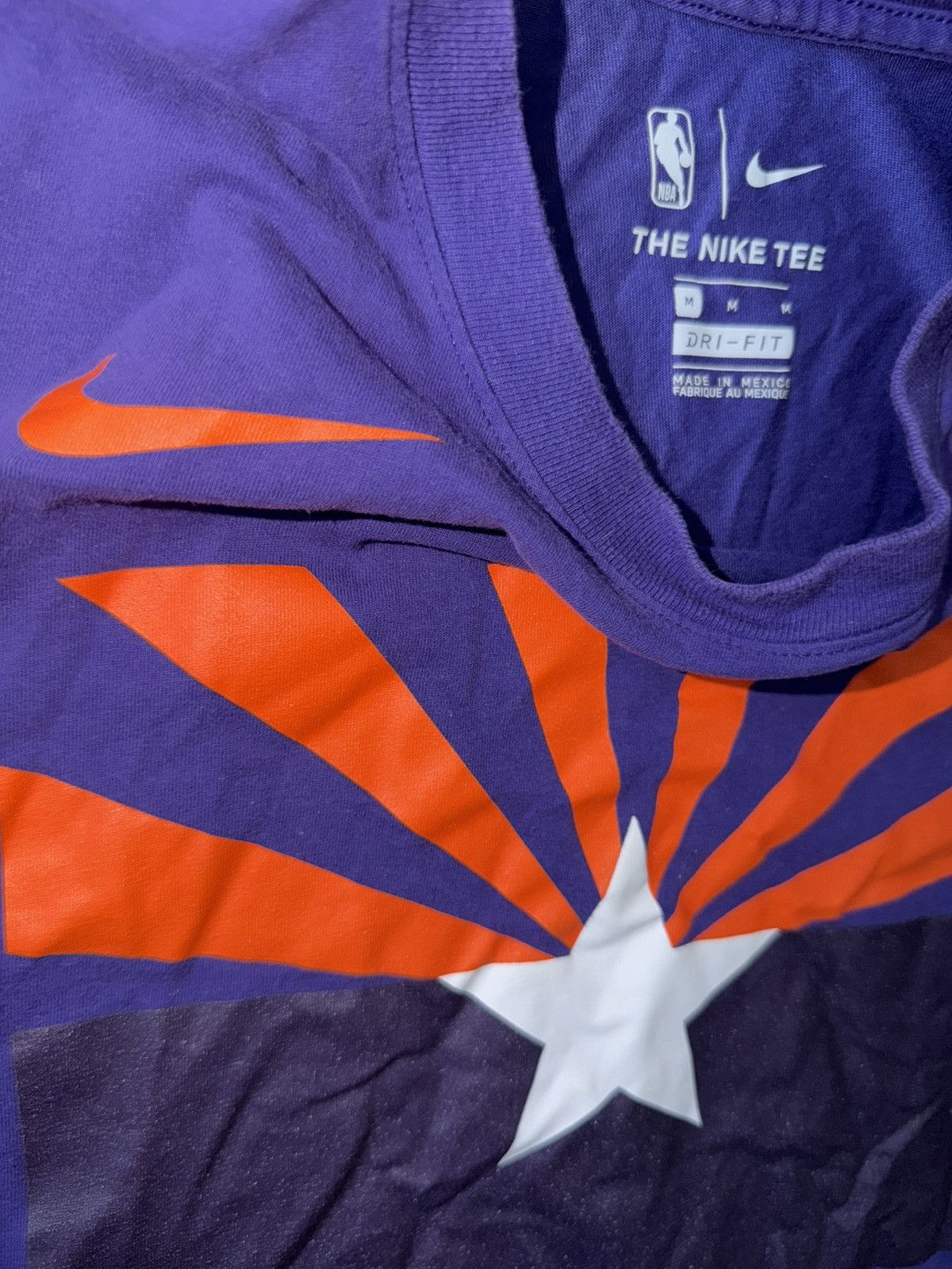 Nike Phoenix Suns Somos Phx City edition the Nike tee dri-fit Size US M / EU 48-50 / 2 - 5 Thumbnail