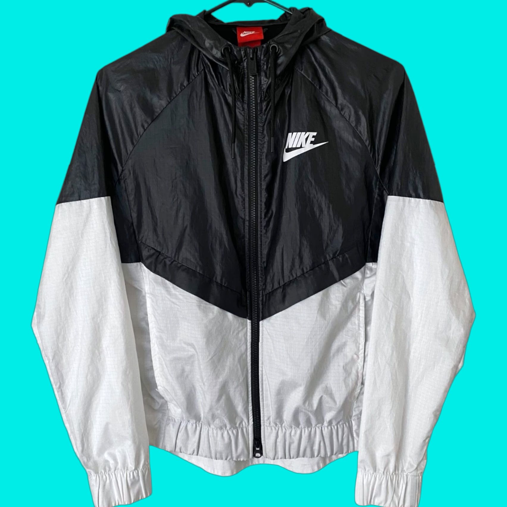 Nike Nike Windrunner Full-Zip Jacket Black & White Women's Small Windbreaker Hoodie Size S / US 4 / IT 40 - 1 Thumbnail