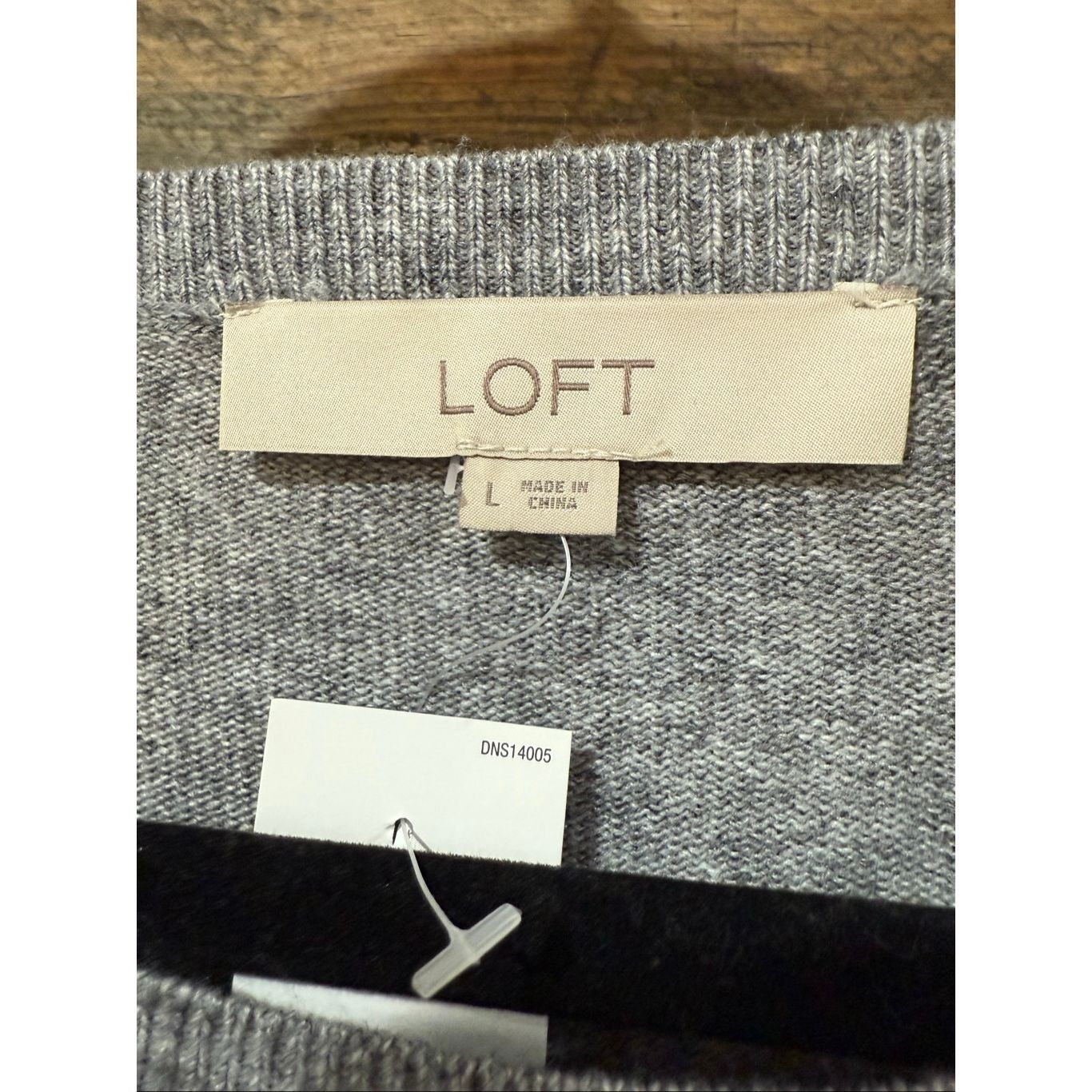 Loft LOFT NWT grey crew neck sweater with a crystal floral embell Size L / US 10 / IT 46 - 4 Thumbnail