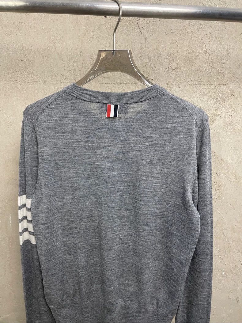 Thom Browne Thom browne Gray four-striped wool round-neck sweater 2504- Size US XXS / EU 40 - 4 Thumbnail