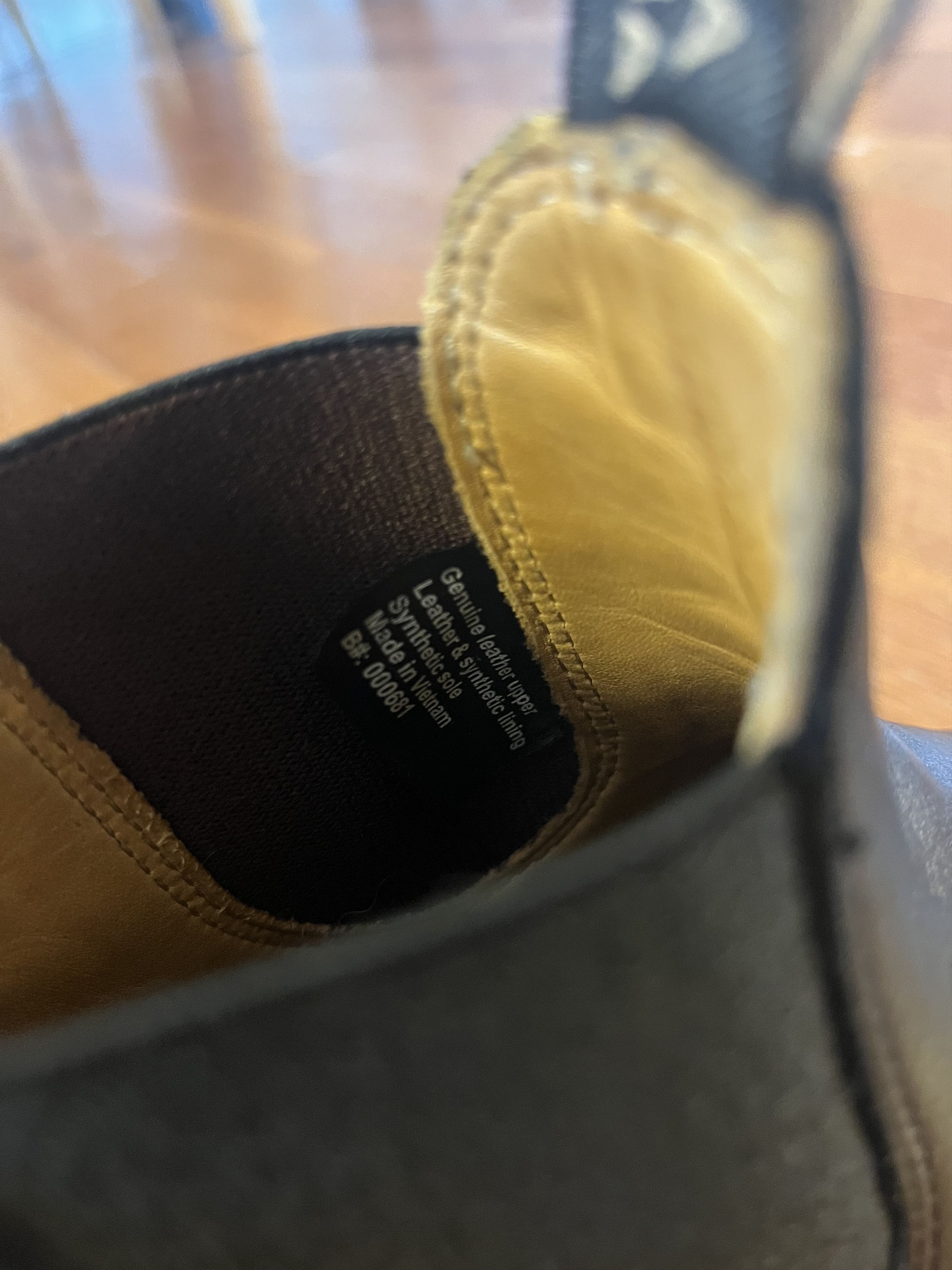 Blundstone Women's Classics Chelsea Boots - Black Size US 7.5 / IT 37.5 - 4 Thumbnail