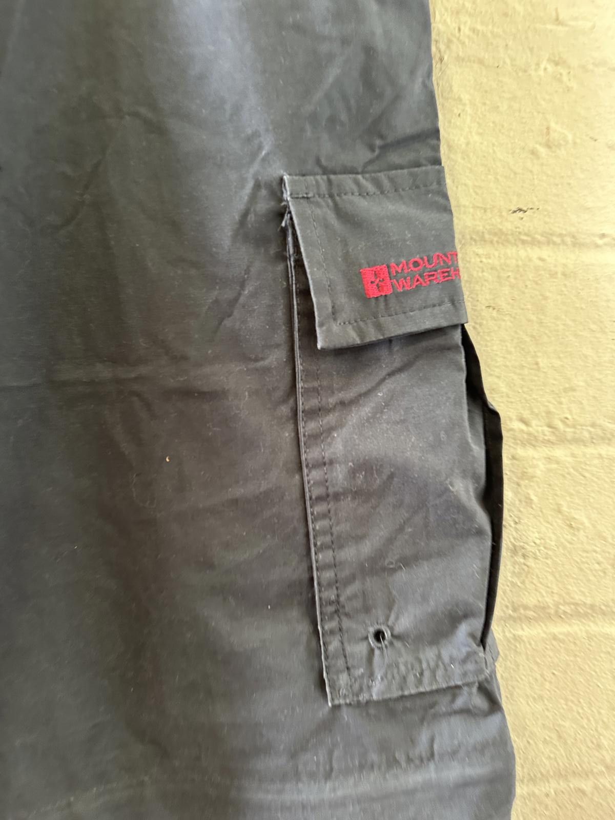 Designer Mountain Warehouse Men's Black Cargo Convertible Pants Size US 32 / EU 48 - 3 Thumbnail