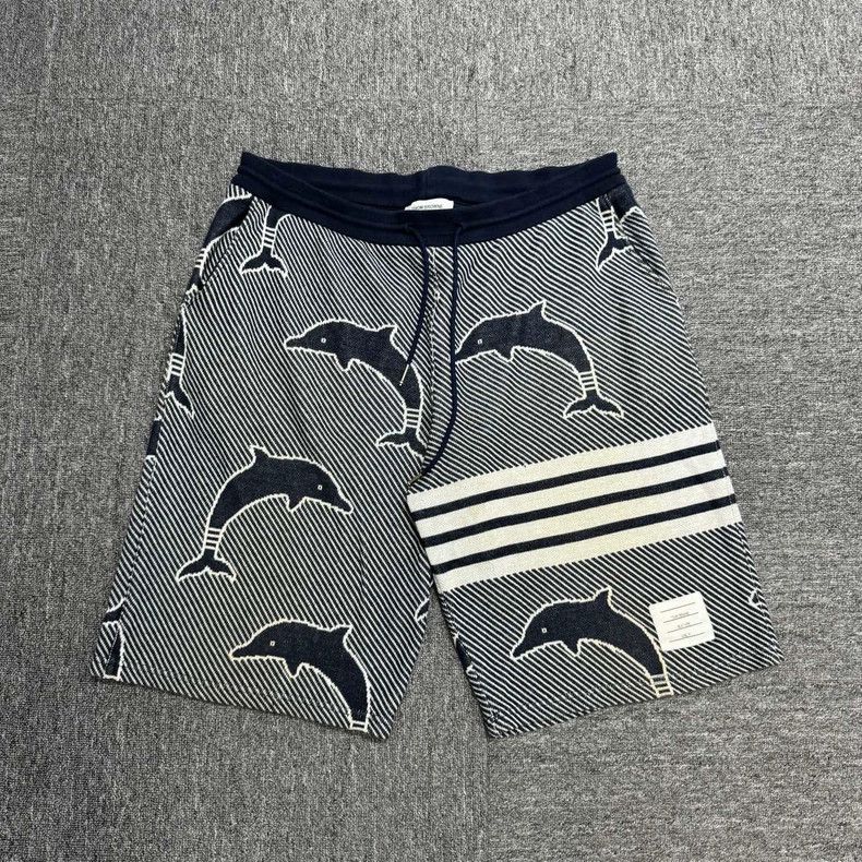Thom Browne Thom Browne Size 4 Dolphin full-print shorts 2503-Nextarro Size US 34 / EU 50 - 1 Thumbnail