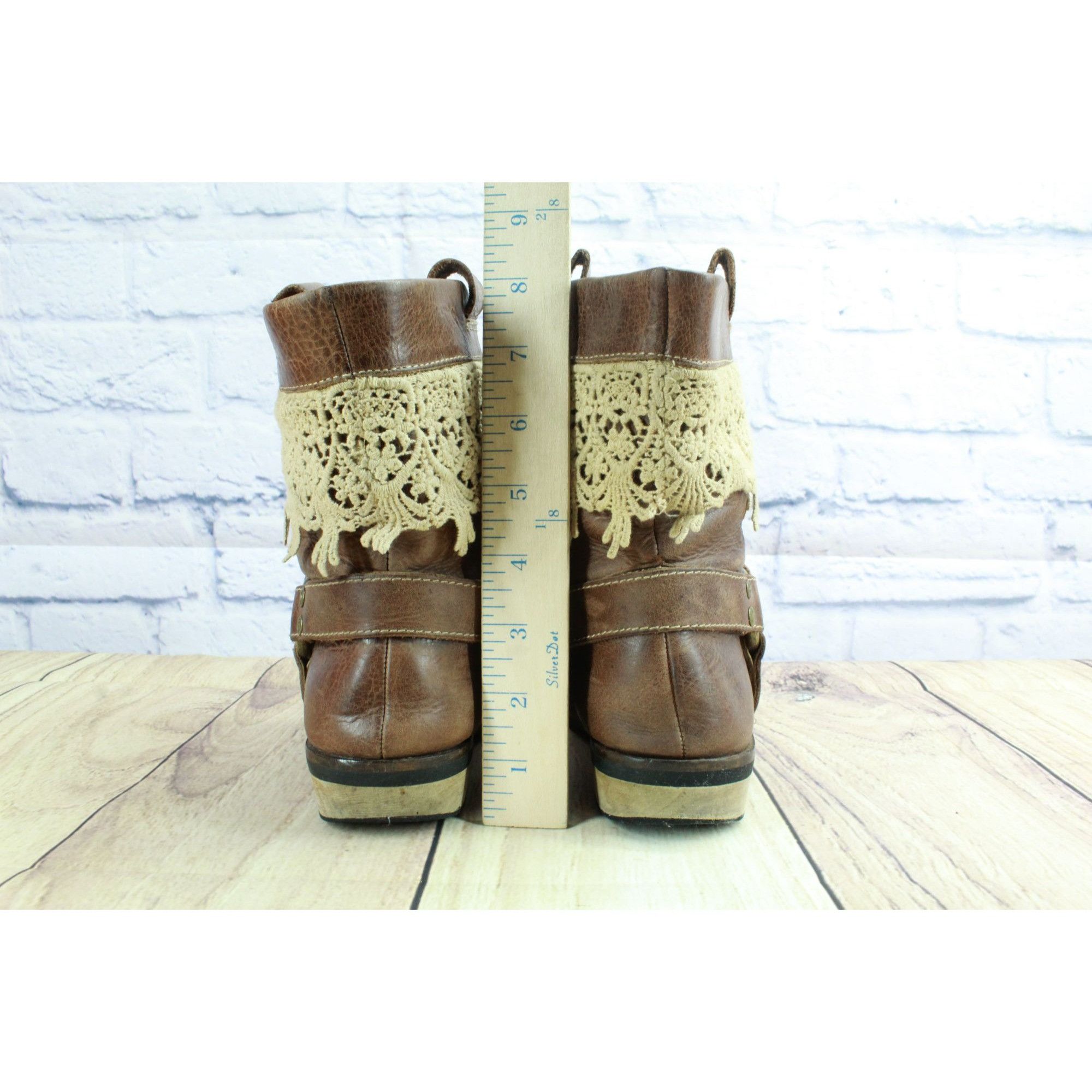 Other Latigo Zephyr Women's Leather Harness Ankle Boots Size 7 M Size US 7 / IT 37 - 6 Thumbnail